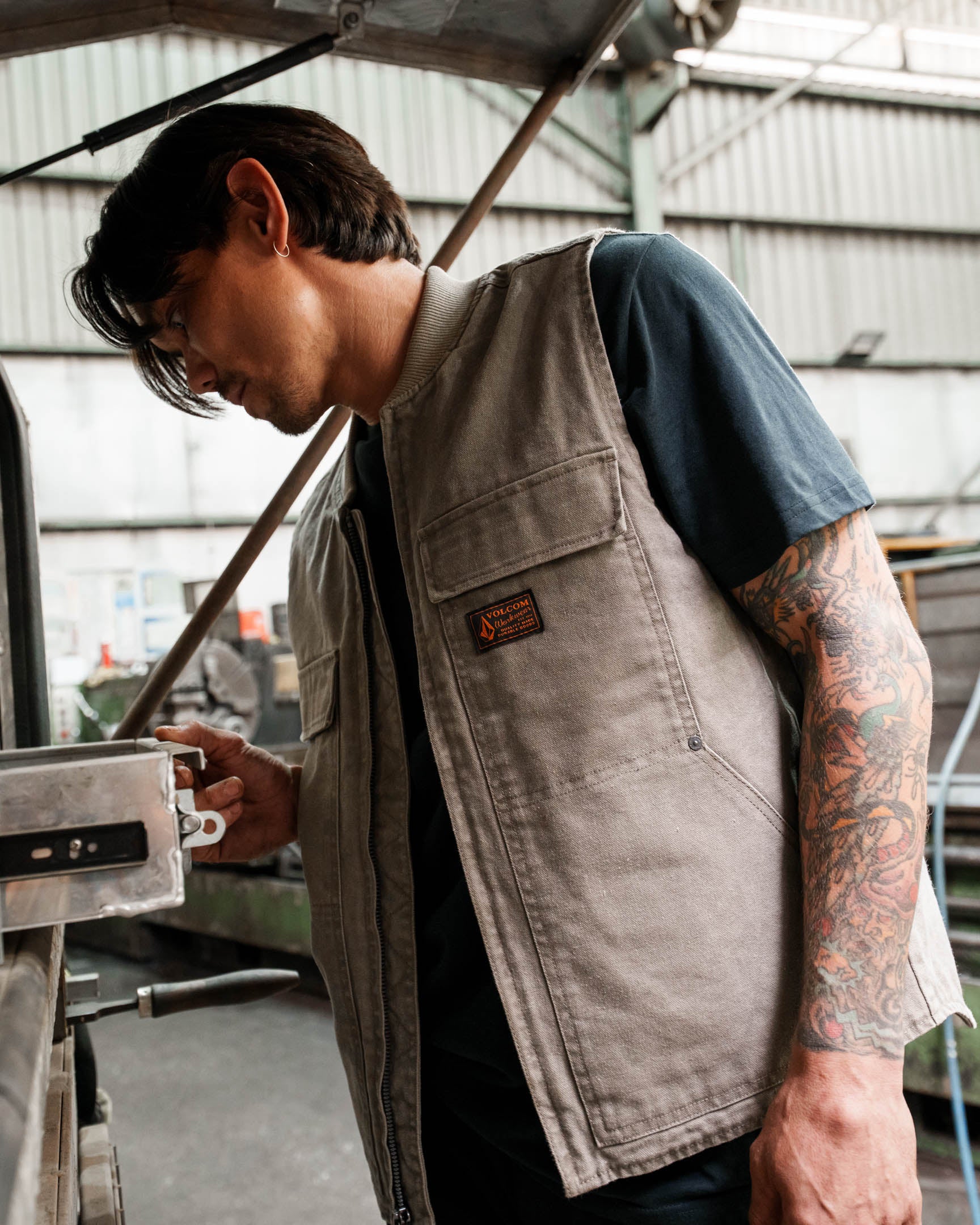 Mens Freshdust Workwear Vest – Volcom