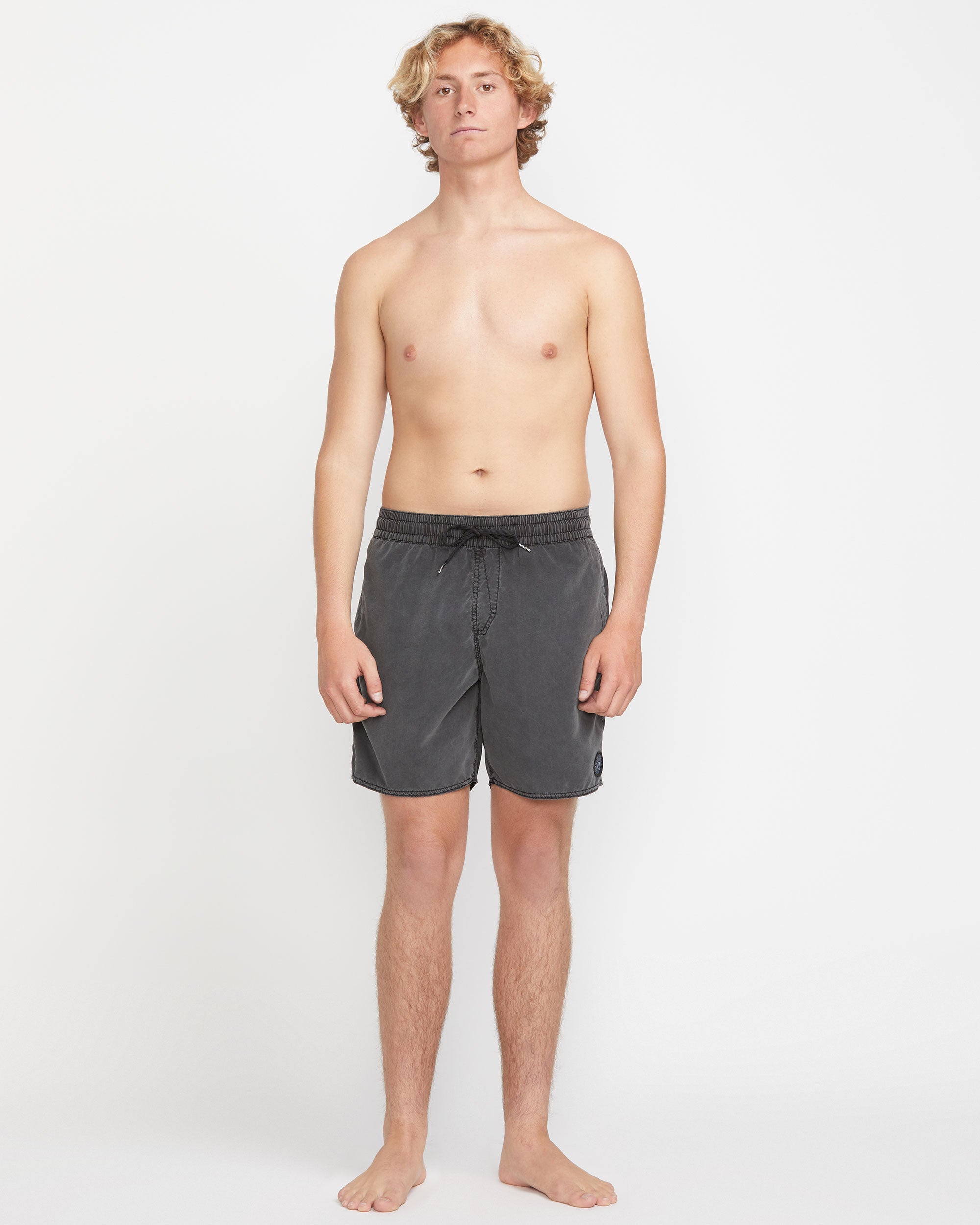 Center Trunk 17"