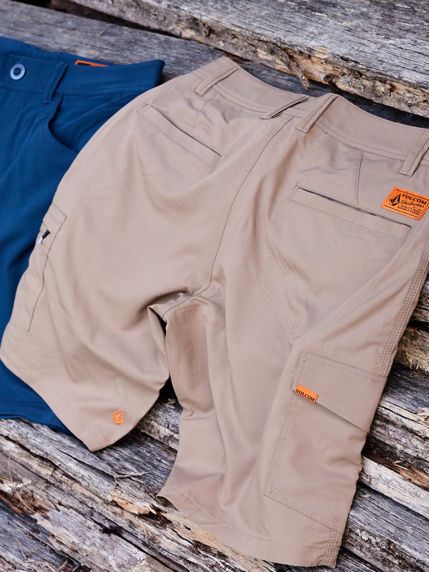 Volcom Workwear Slab Hybrid Short 20"