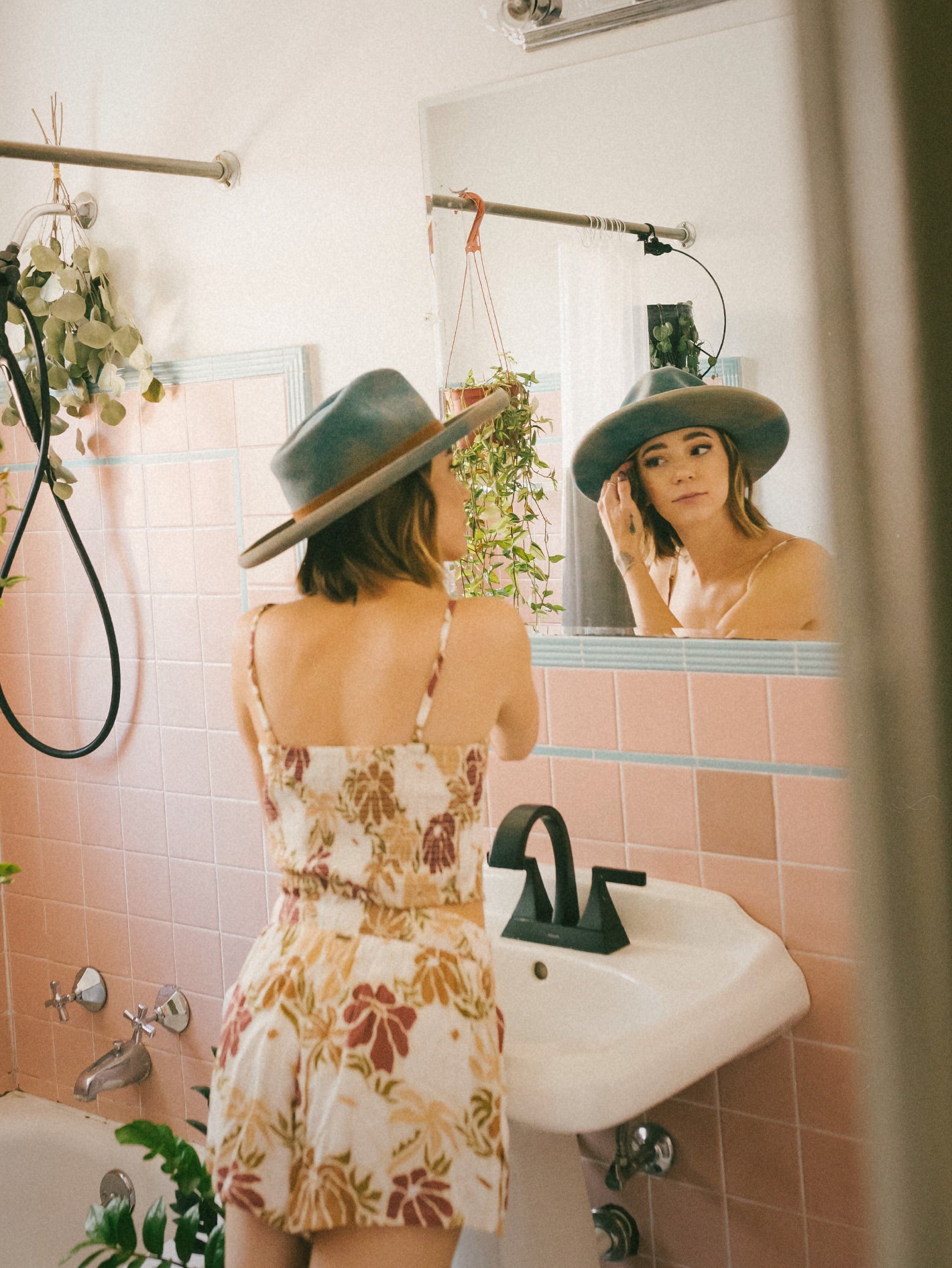 Day In Parrotise Short