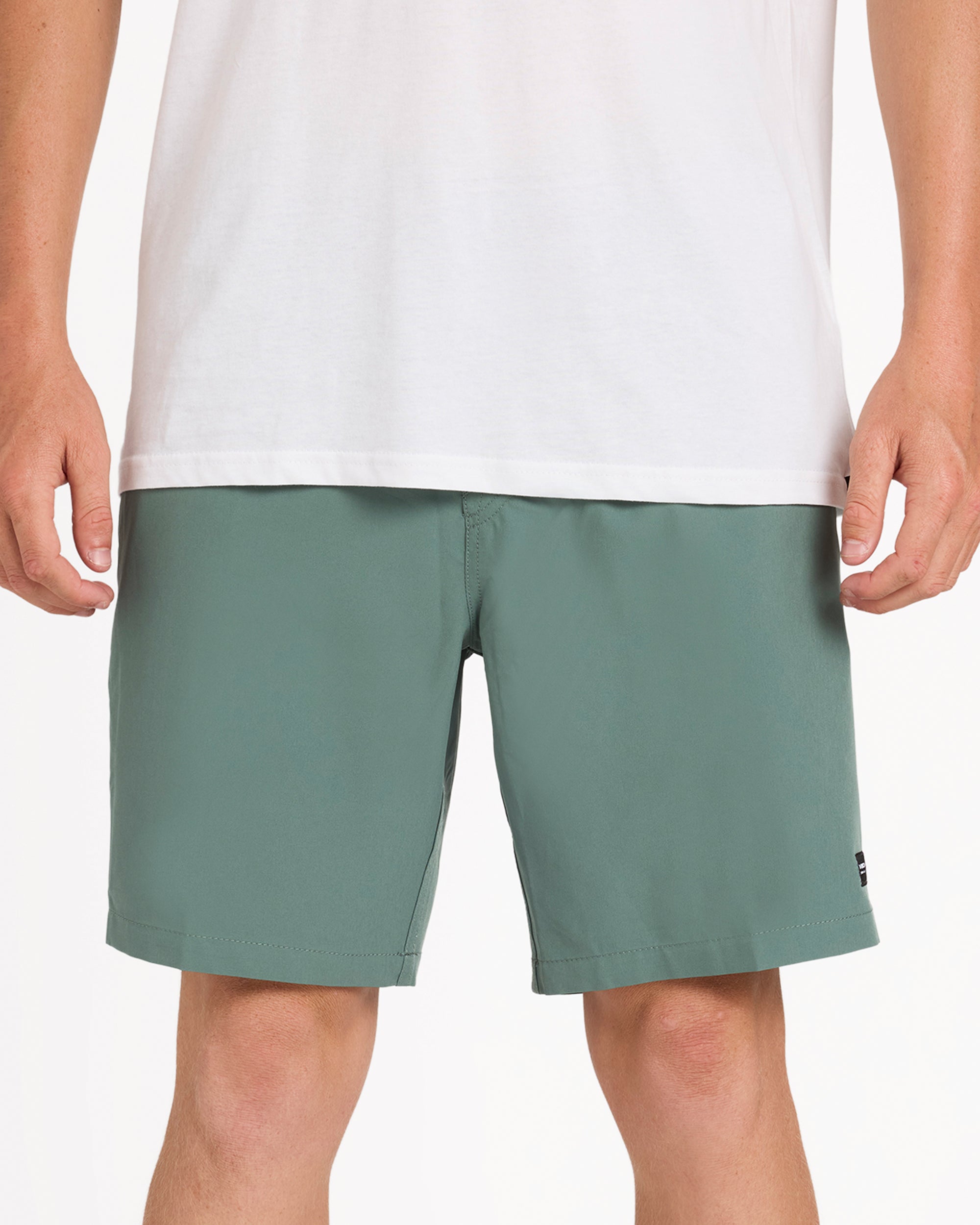 Stones Hybrid Elastic Waist Short 18"