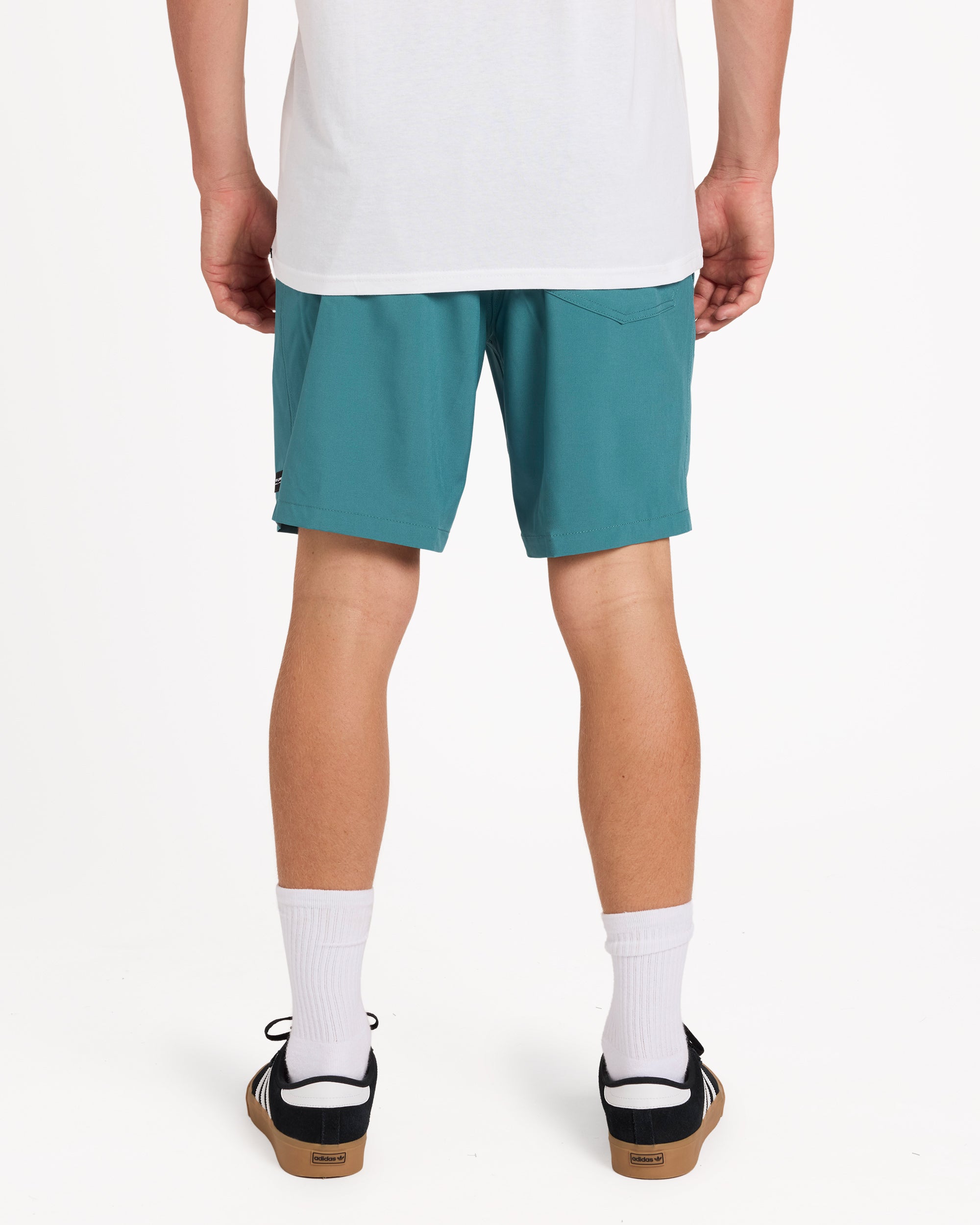 Mens Stones Hybrid Short 18"