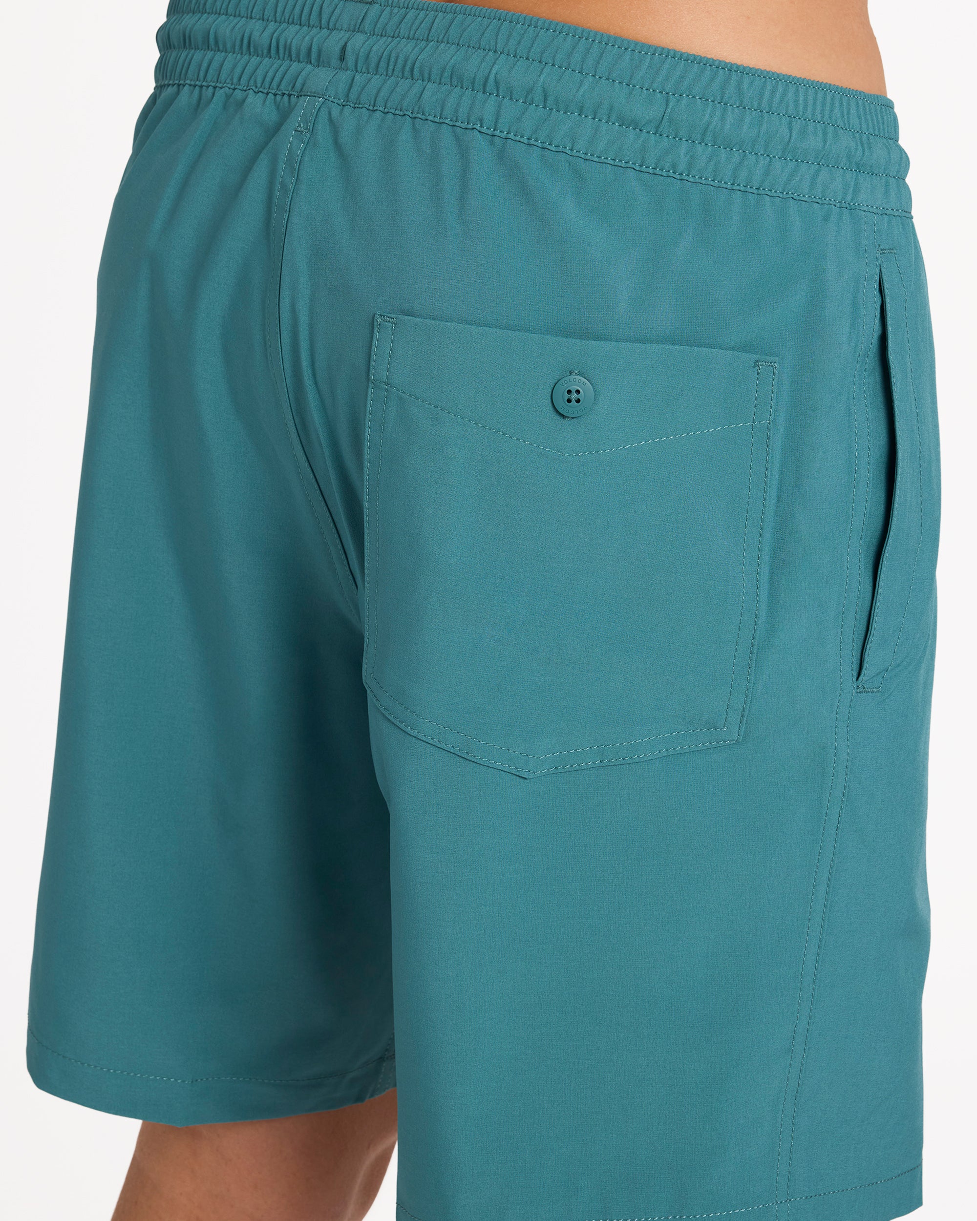 Stones Hybrid Short 18"