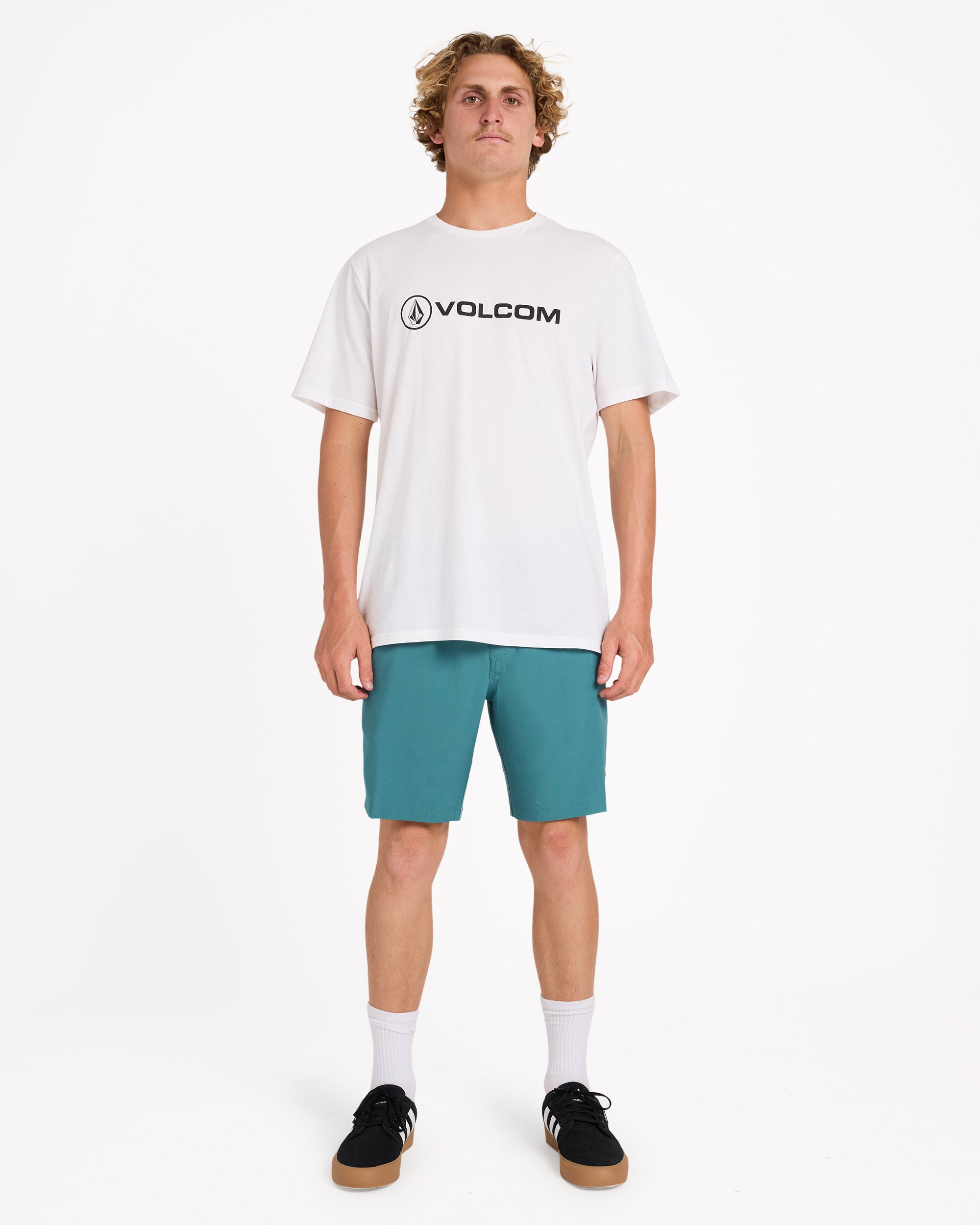 Stones Hybrid Short 18"