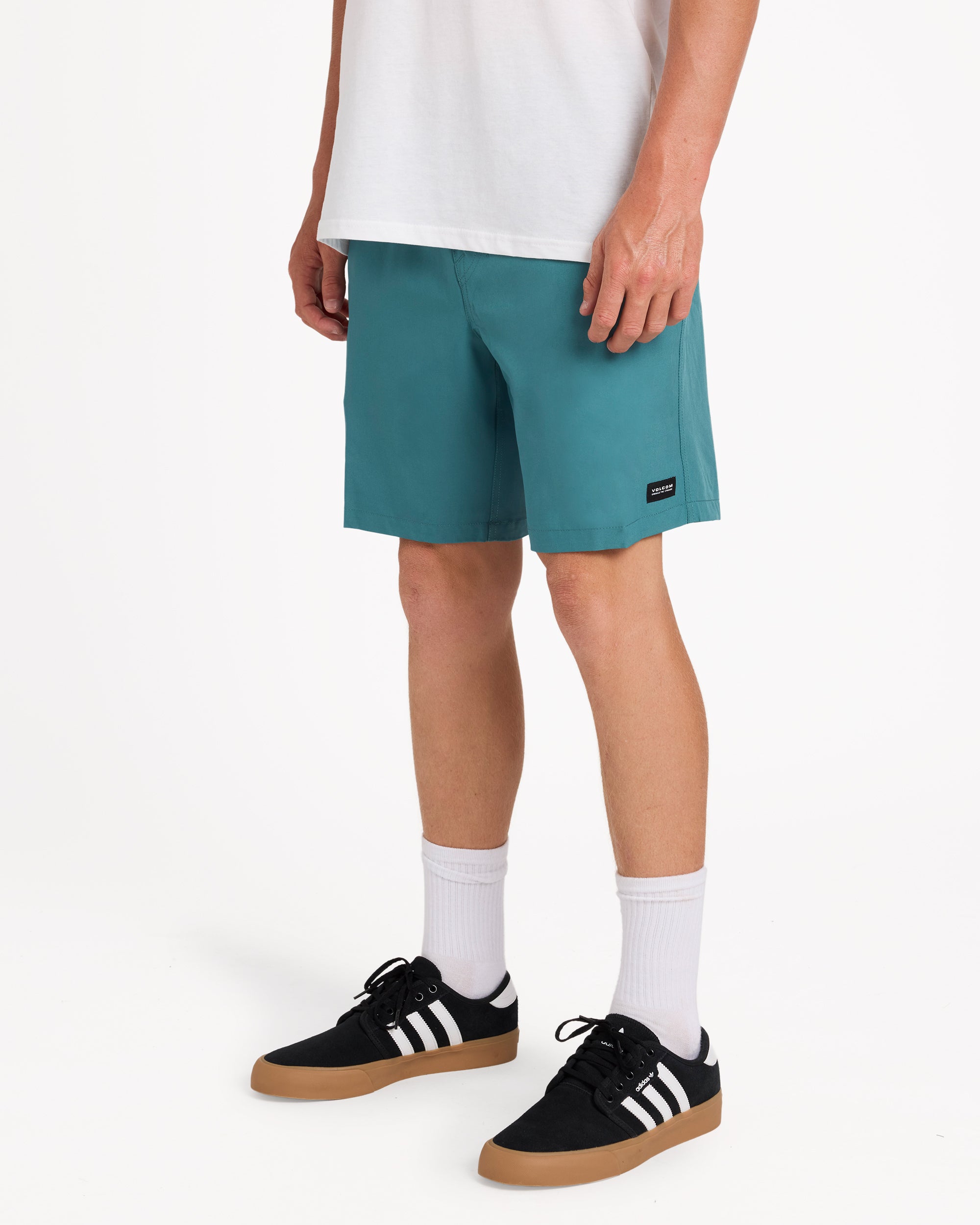 Mens Stones Hybrid Short 18"