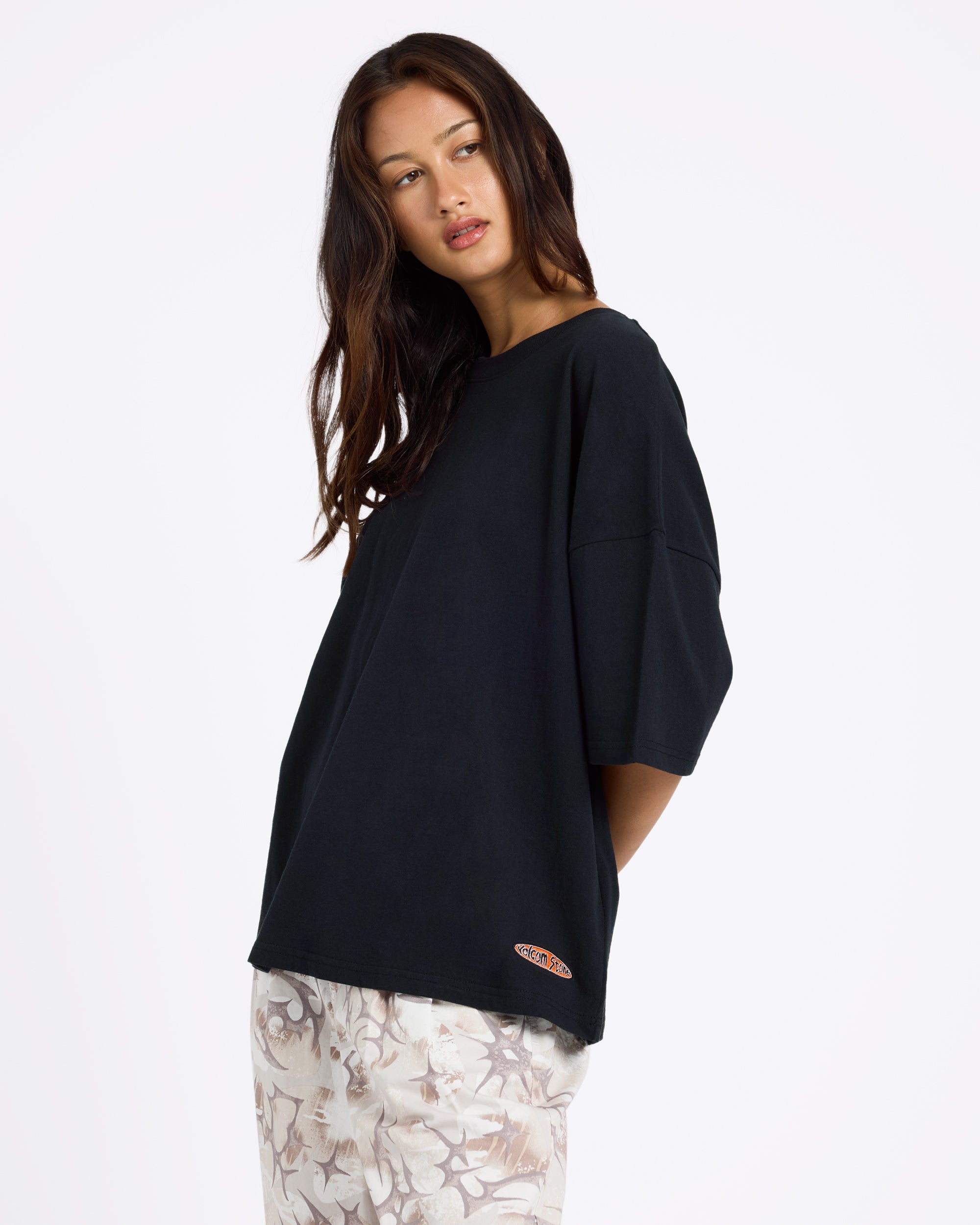 ucjzt03000_volcom_blk_sd1