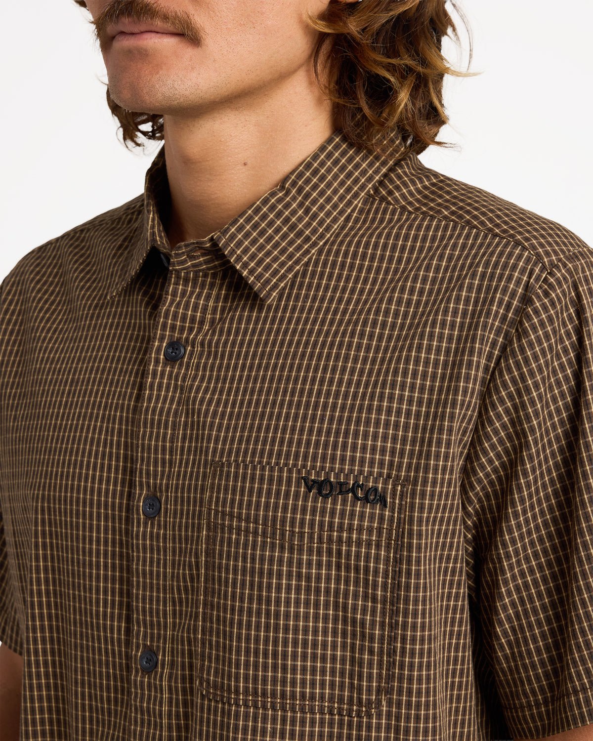 ucywt03011_volcom_brs_dtl1