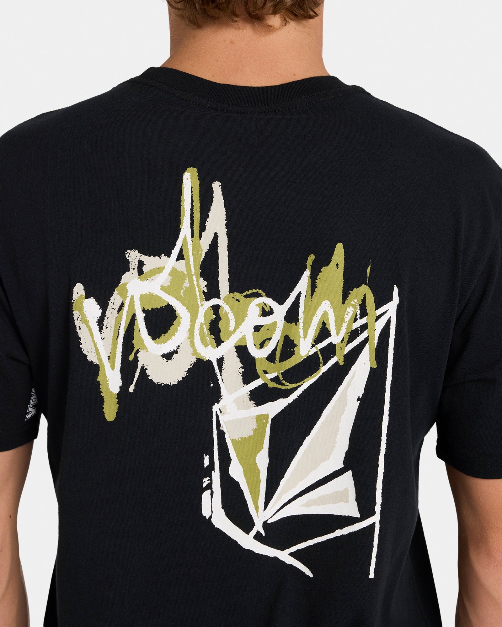 ucyzt03004_volcom_blk_dtl1