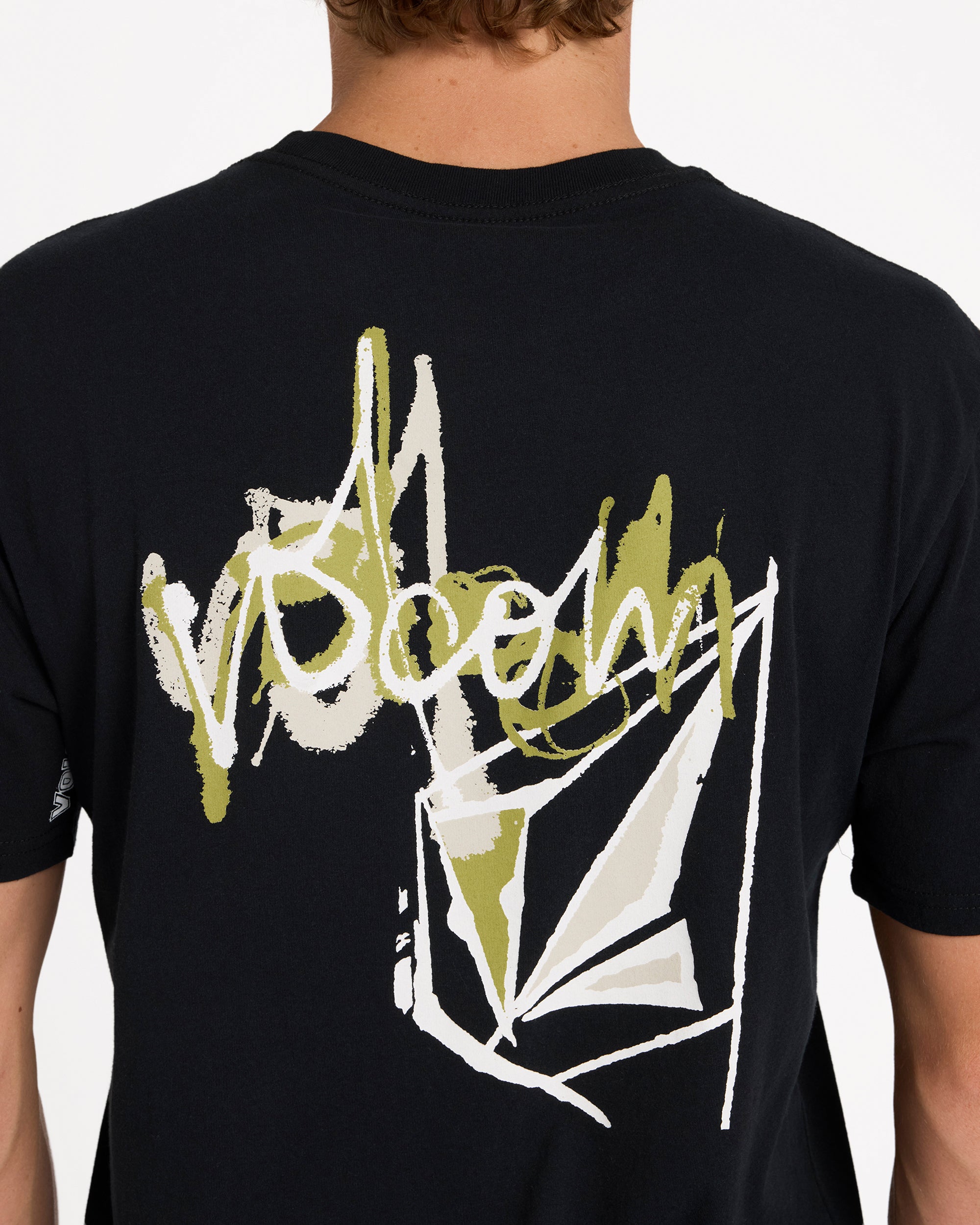 ucyzt03004_volcom_blk_dtl1