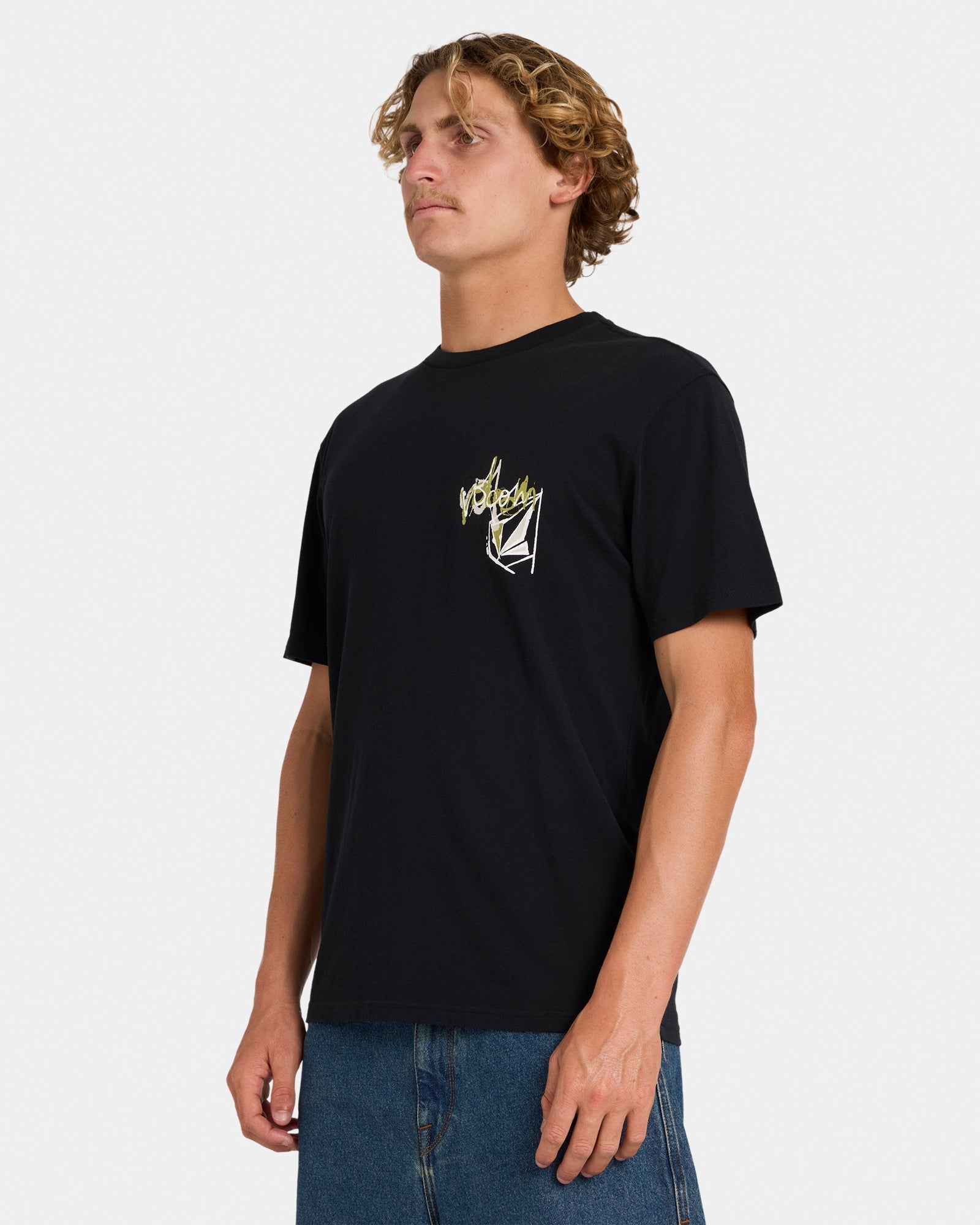 ucyzt03004_volcom_blk_sd1