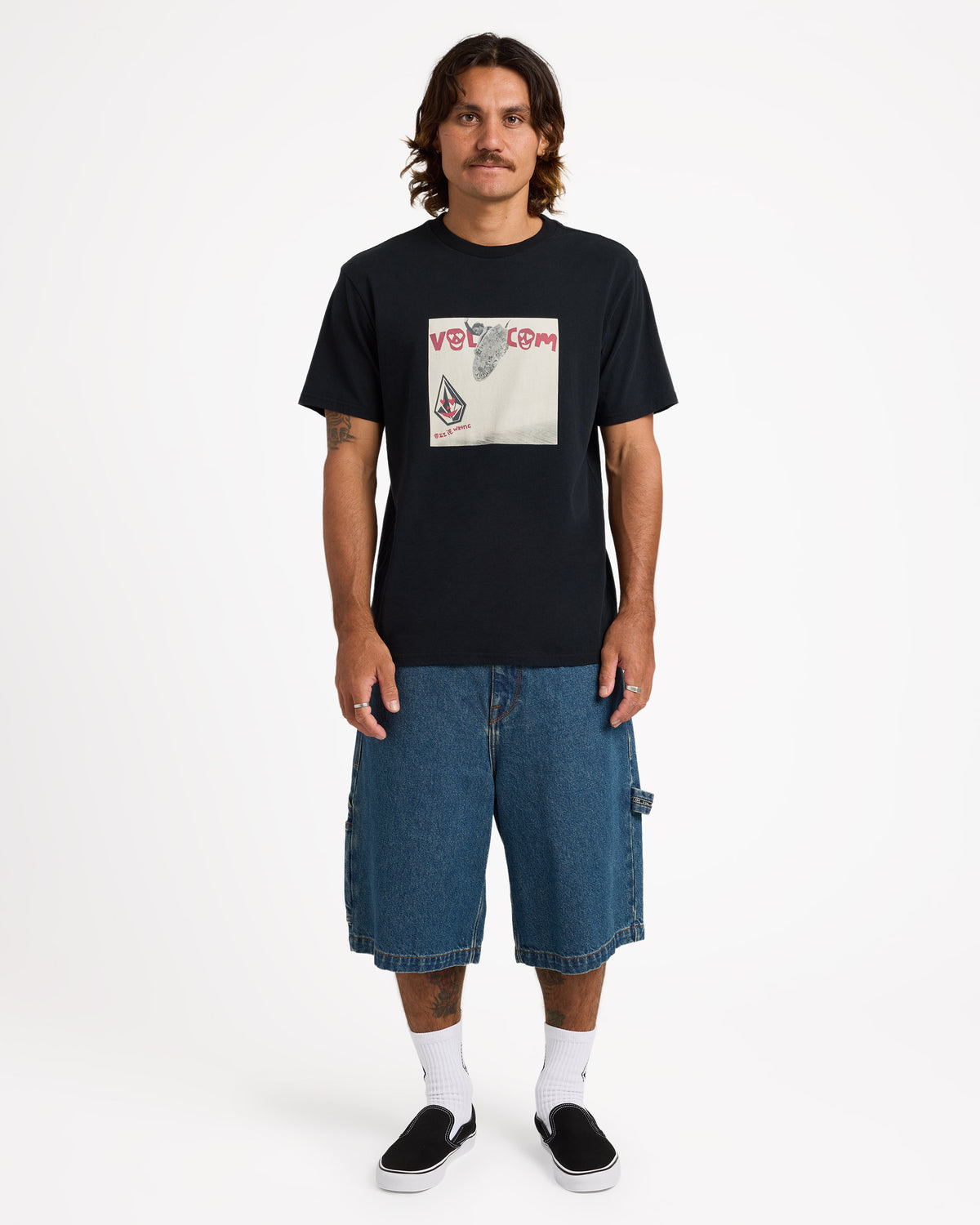ucyzt03033_volcom_blk1_frt9
