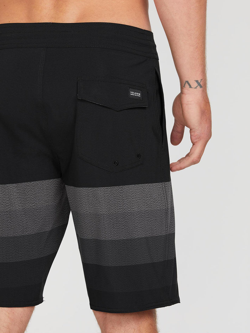 Quarta Static Stoney Boardshorts - Black
