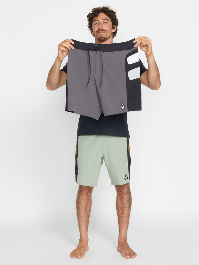 Surf Vitals Yago Dora 19" Boardshort - Black