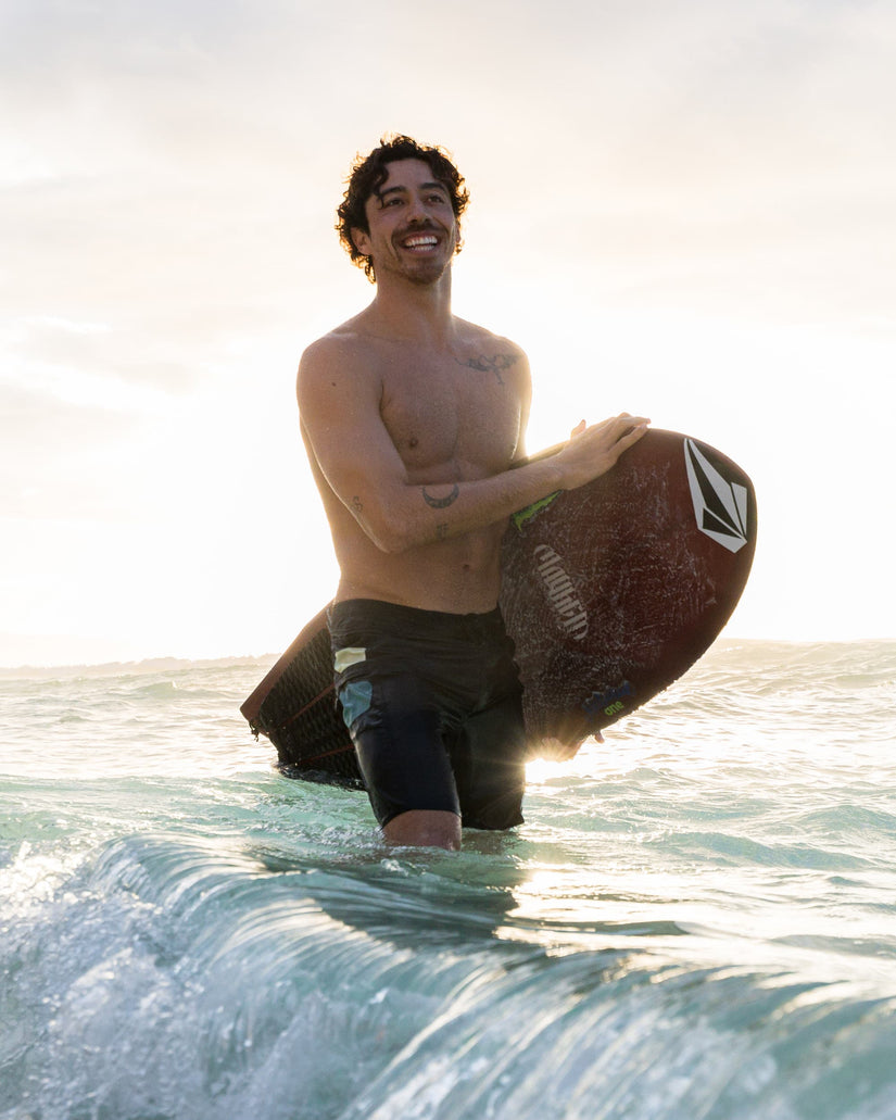 Surf Vitals Yago Dora 19" Boardshort - Stealth