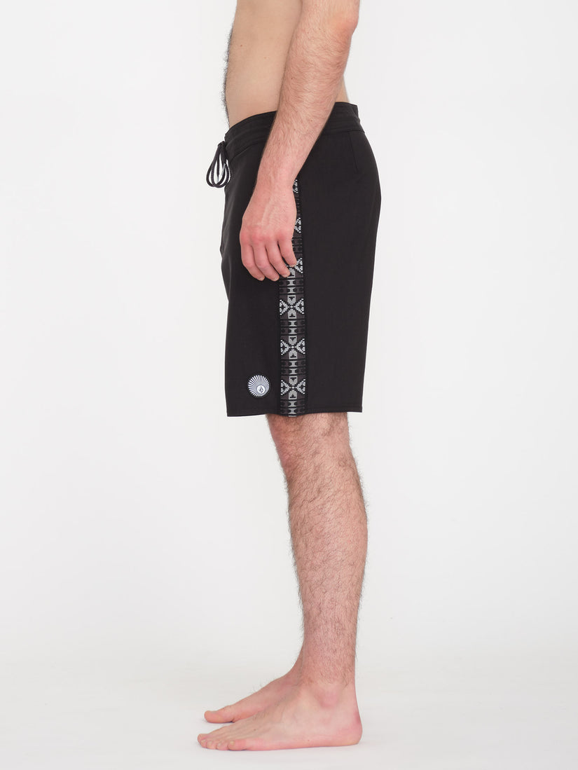 Volcom Entertainment Hockey Dad Stoney 19" Boardshorts - Black