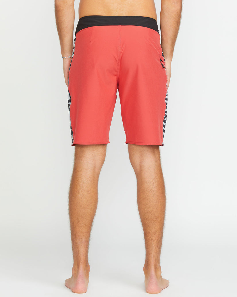 Mingle Mod 20" Boardshorts- Cranberry