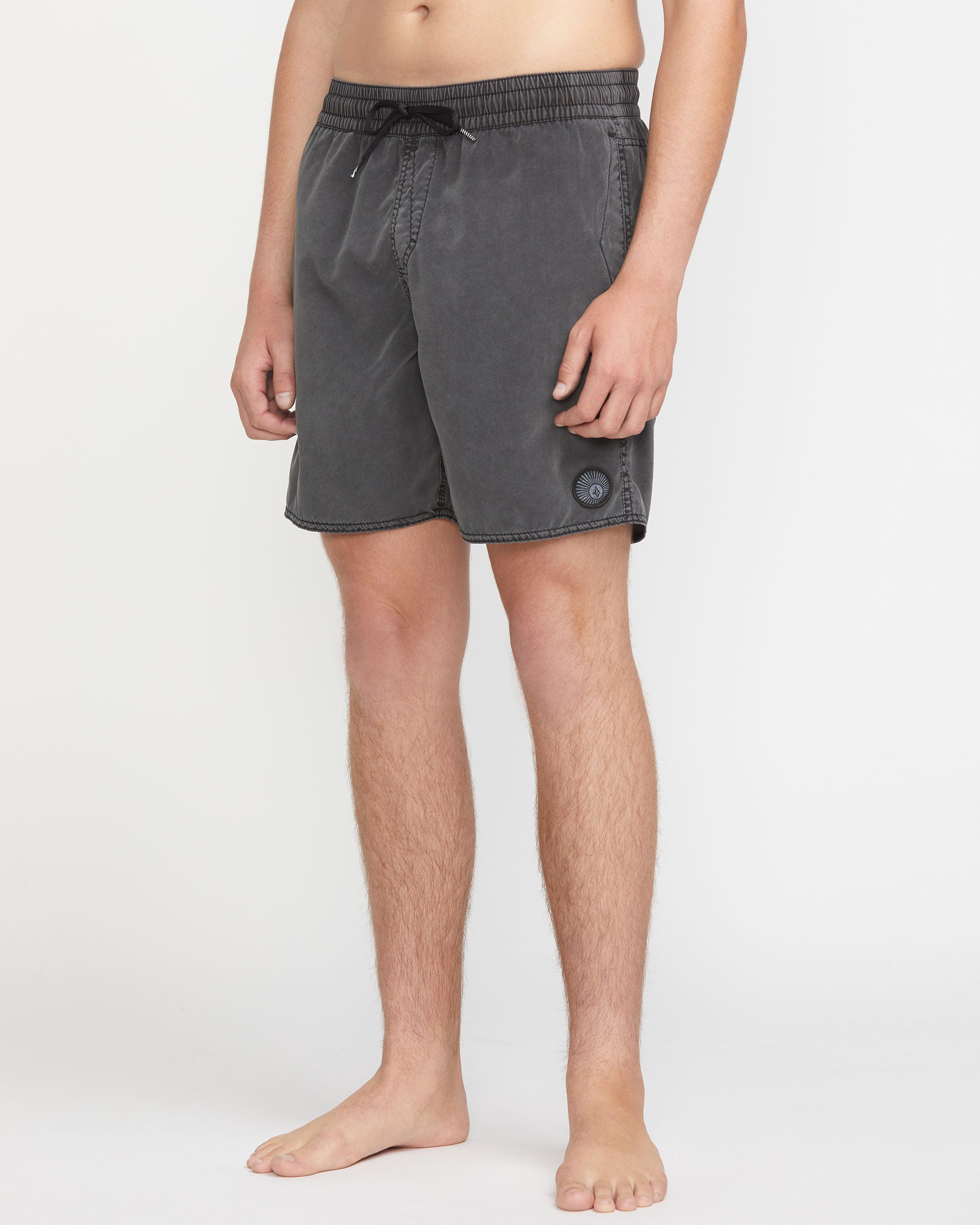 Center Trunk 17"