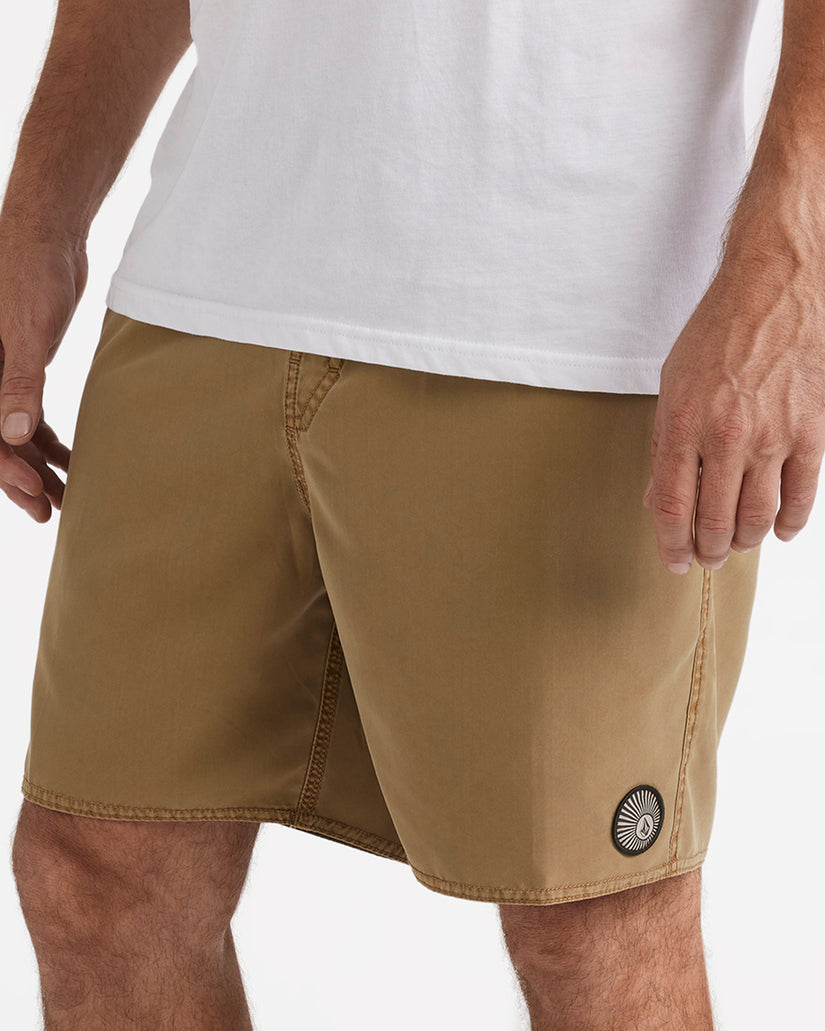 Center Trunk 17" - KHAKI