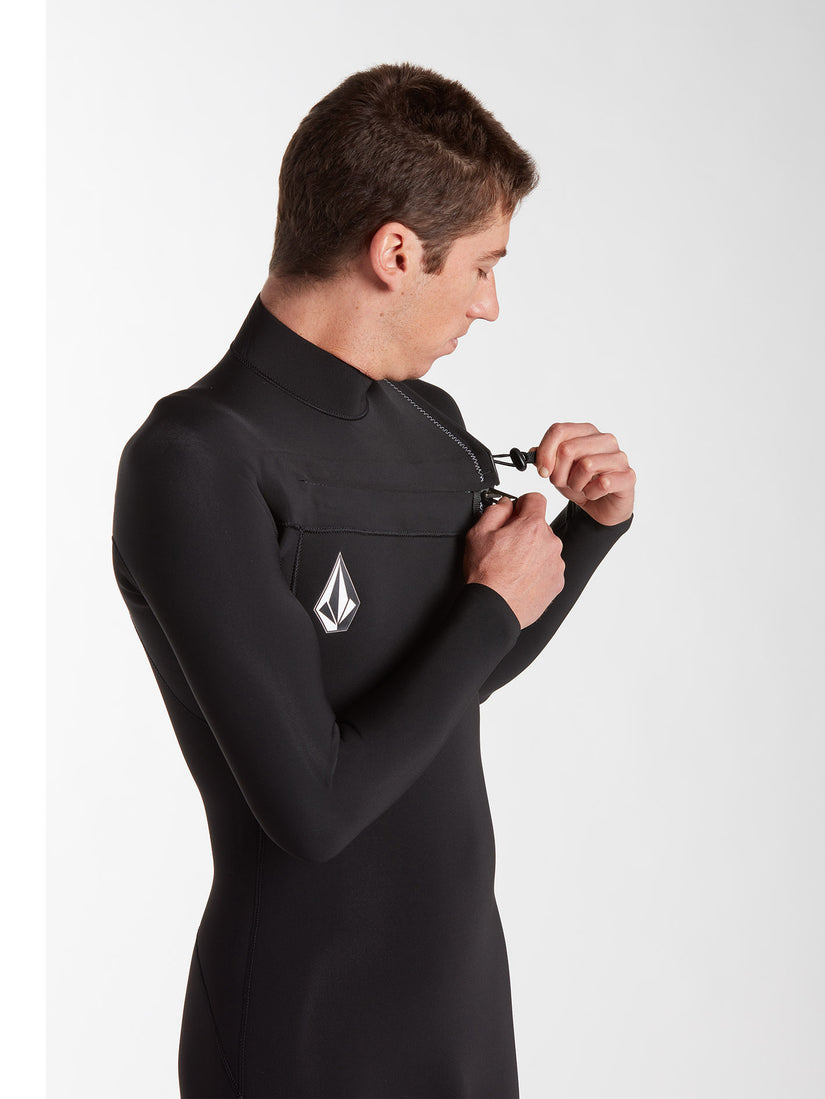 Modulator 2/2mm Long Arm Chest Zip Wetsuit - Black