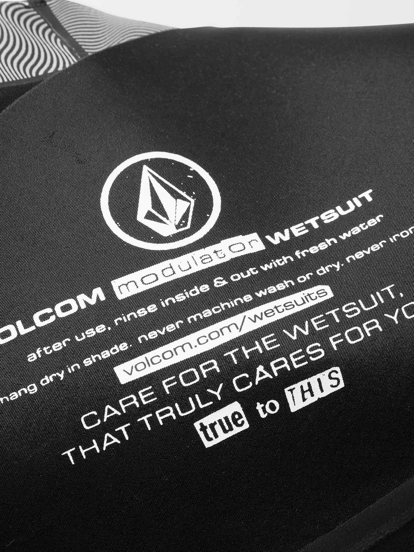 Modulator 2/2MM Short Arm Chest Zip Wetsuit
