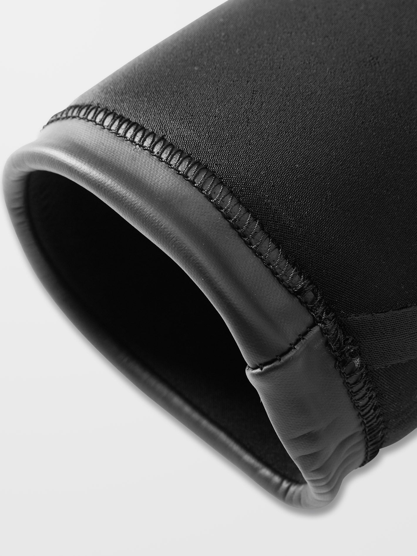 Modulator 2/2MM Short Arm Chest Zip Wetsuit