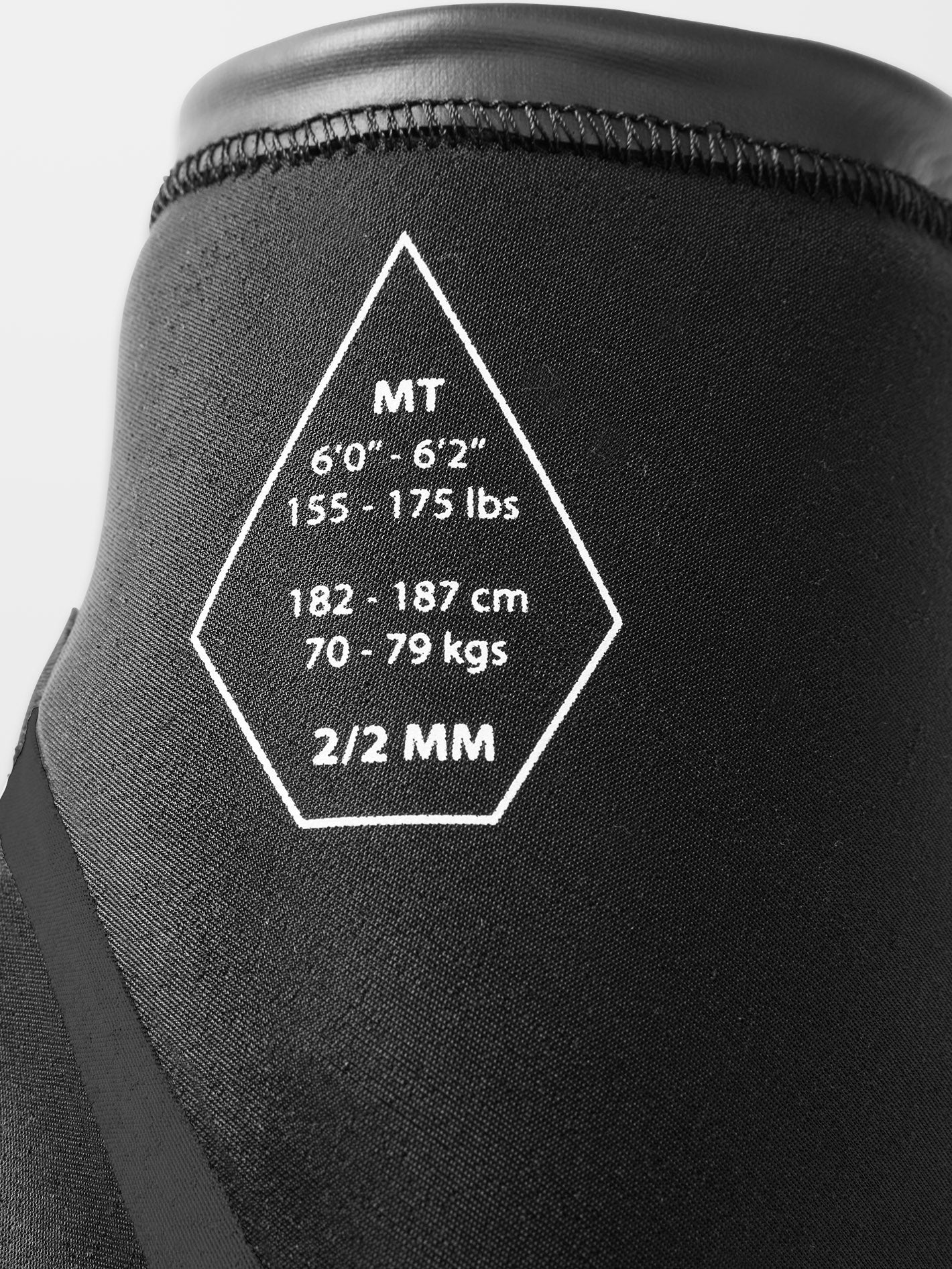 Modulator 2/2MM Short Arm Chest Zip Wetsuit