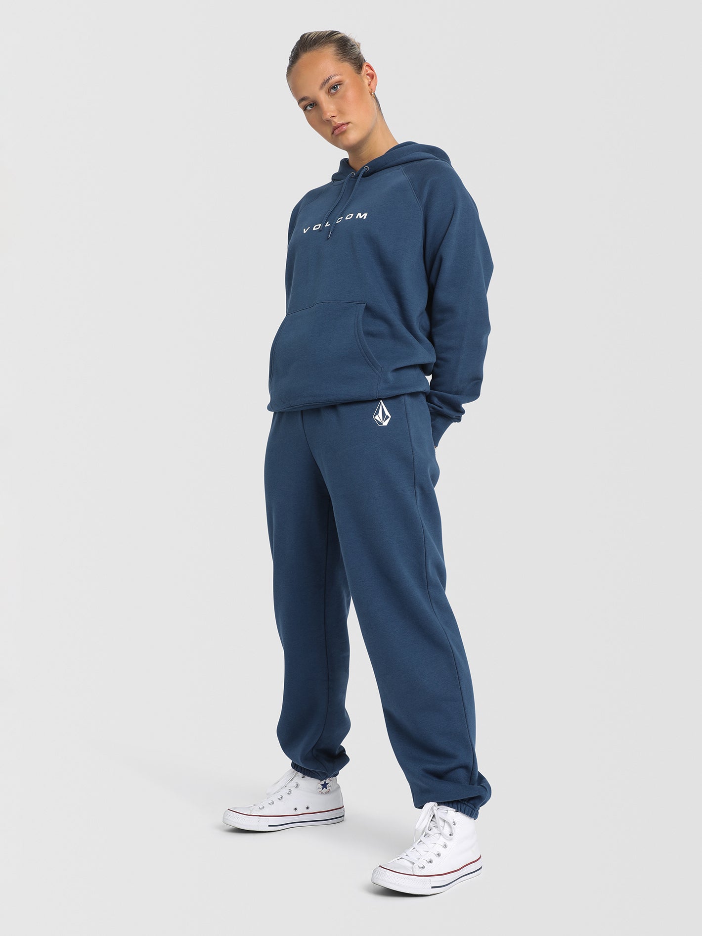 GET MORE TRACKIE - VINTAGE NAVY – Volcom