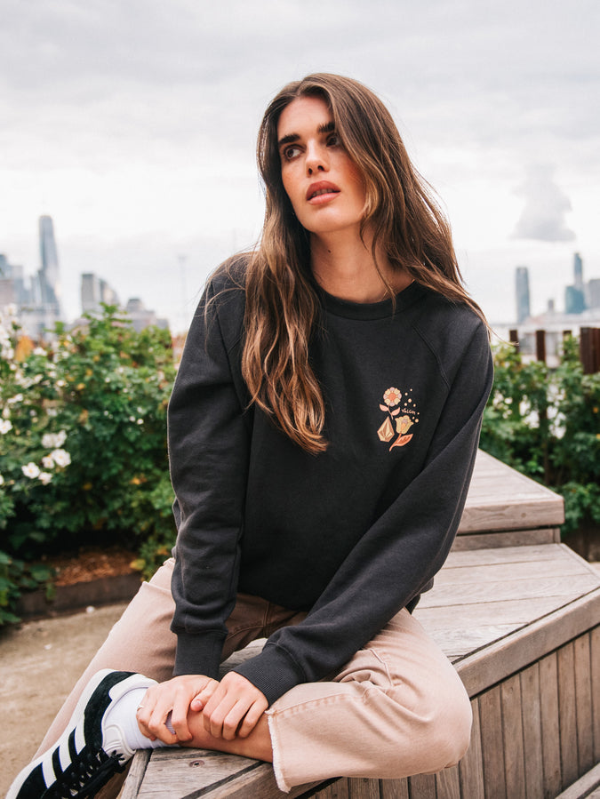 Sun Keep Magic Boyfriend Crew Fleece - Vintage Black