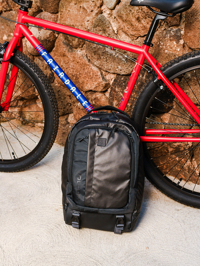 Venture Backpack - Black