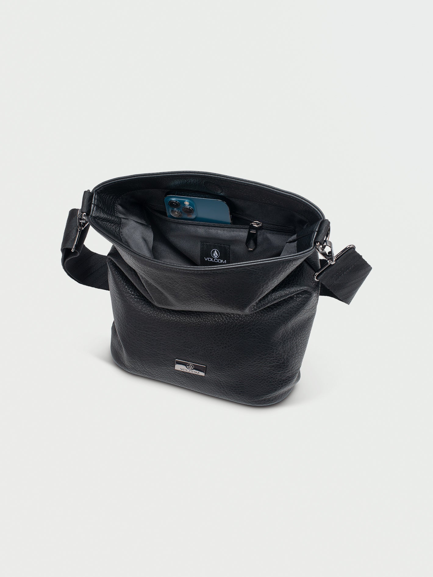 アクセサリー what's up SHOULDER BAG BLACK Strapped Pu Shoulder Bag - Black | Volcom