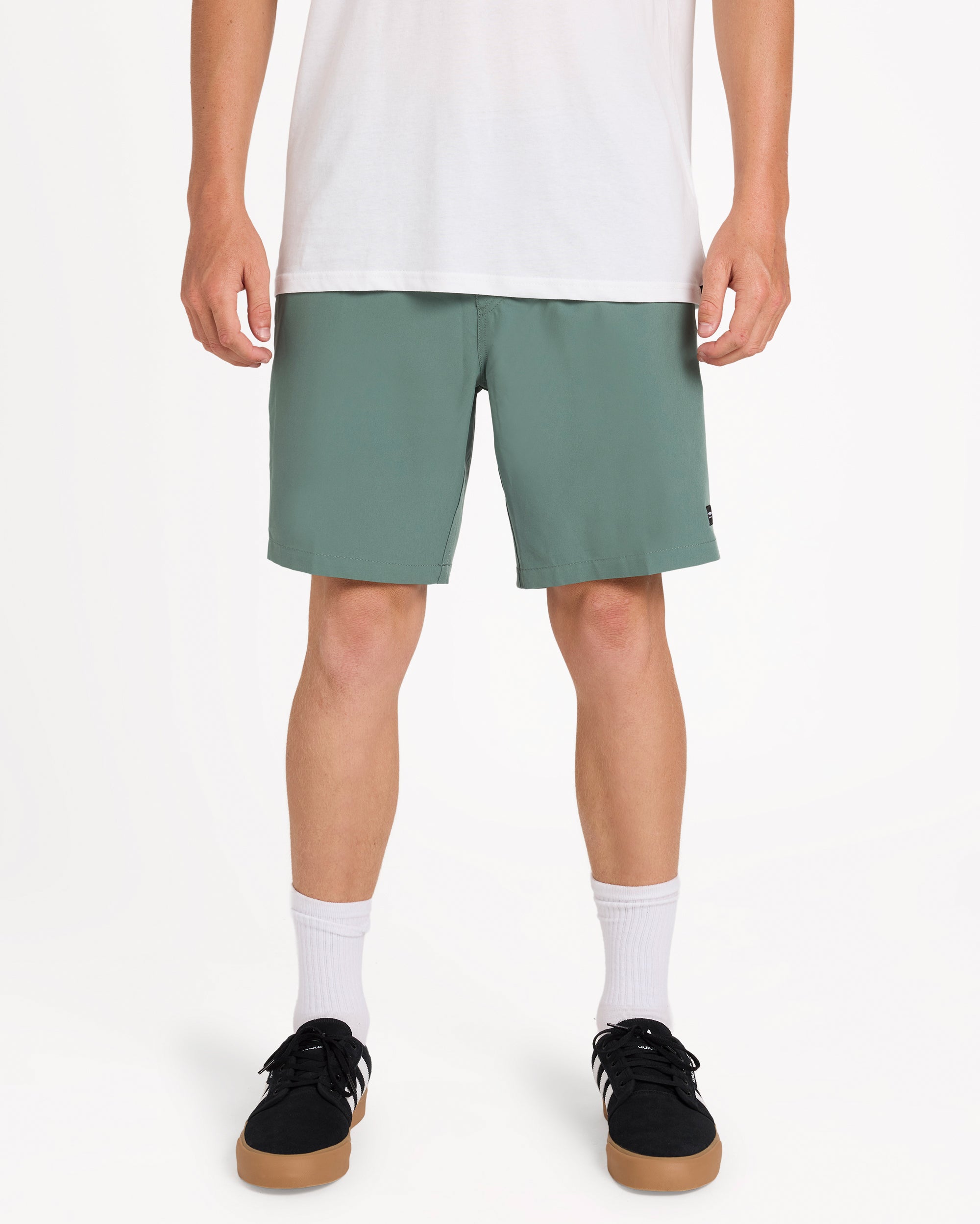 Stones Hybrid Elastic Waist Short 18"