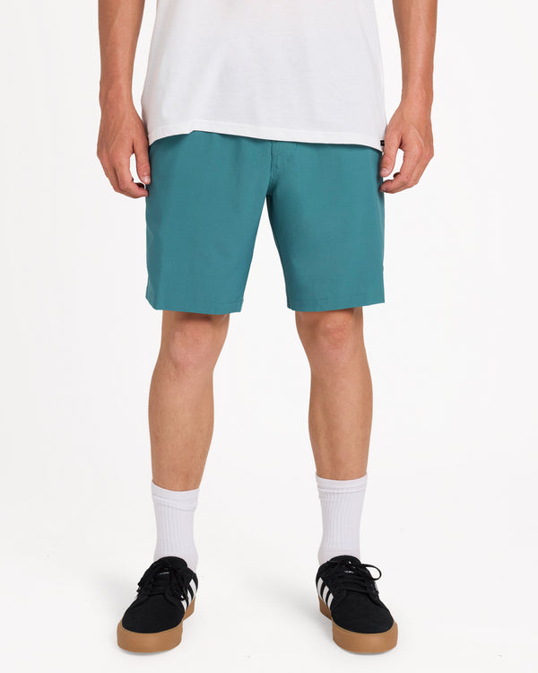 Stones Hybrid Short 18