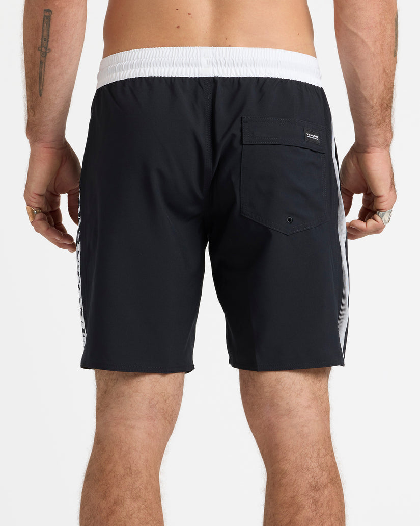 Jones Trunk 18" - Black