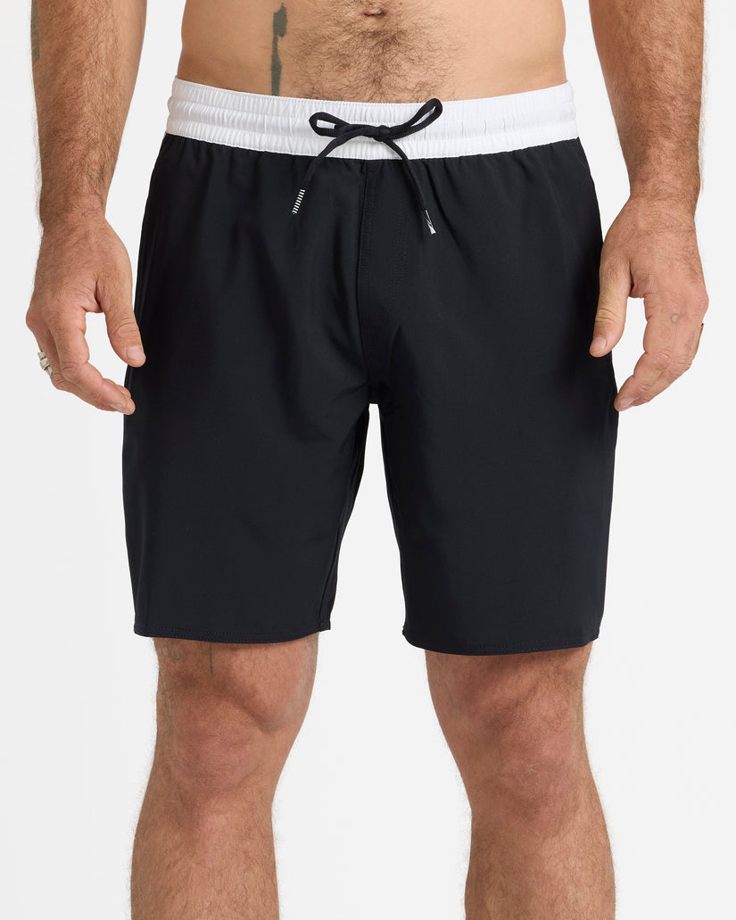 Jones Trunk 18" - Black