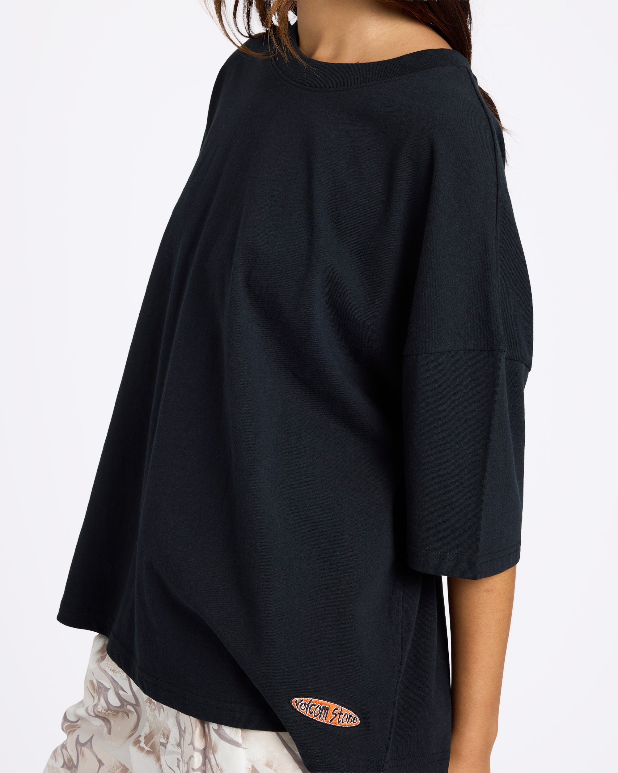 ucjzt03000_volcom_blk_dtl1