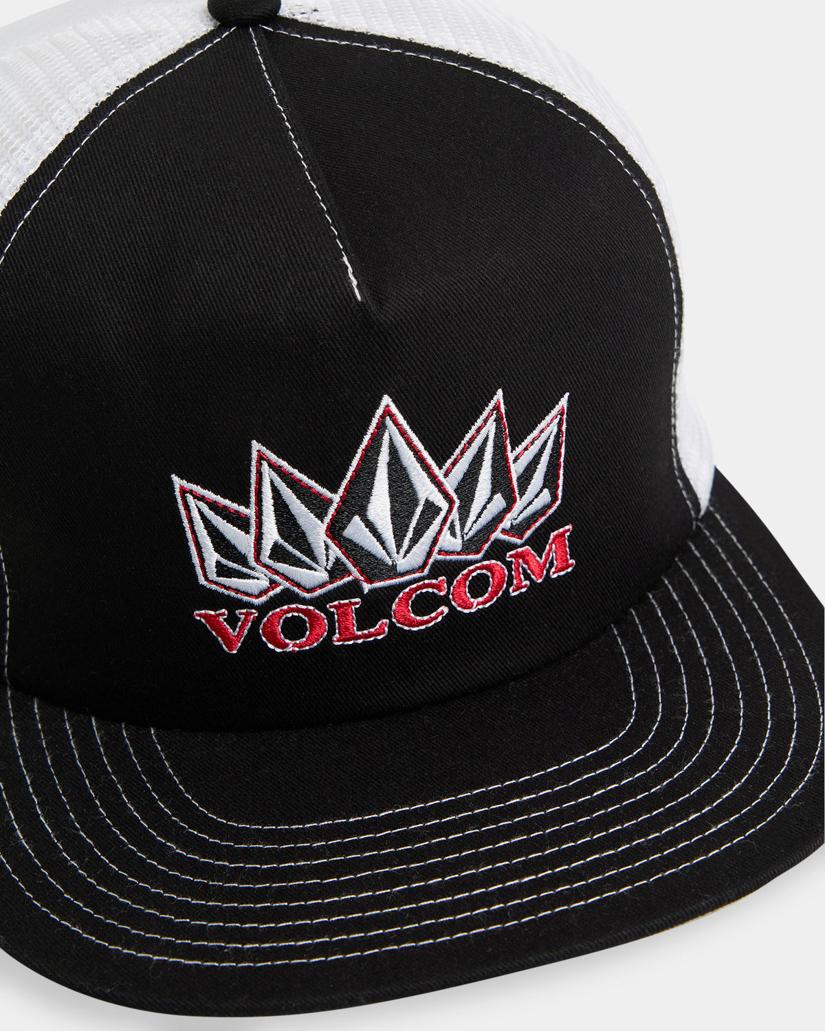 ucmha03008_volcom_blk_dtl1