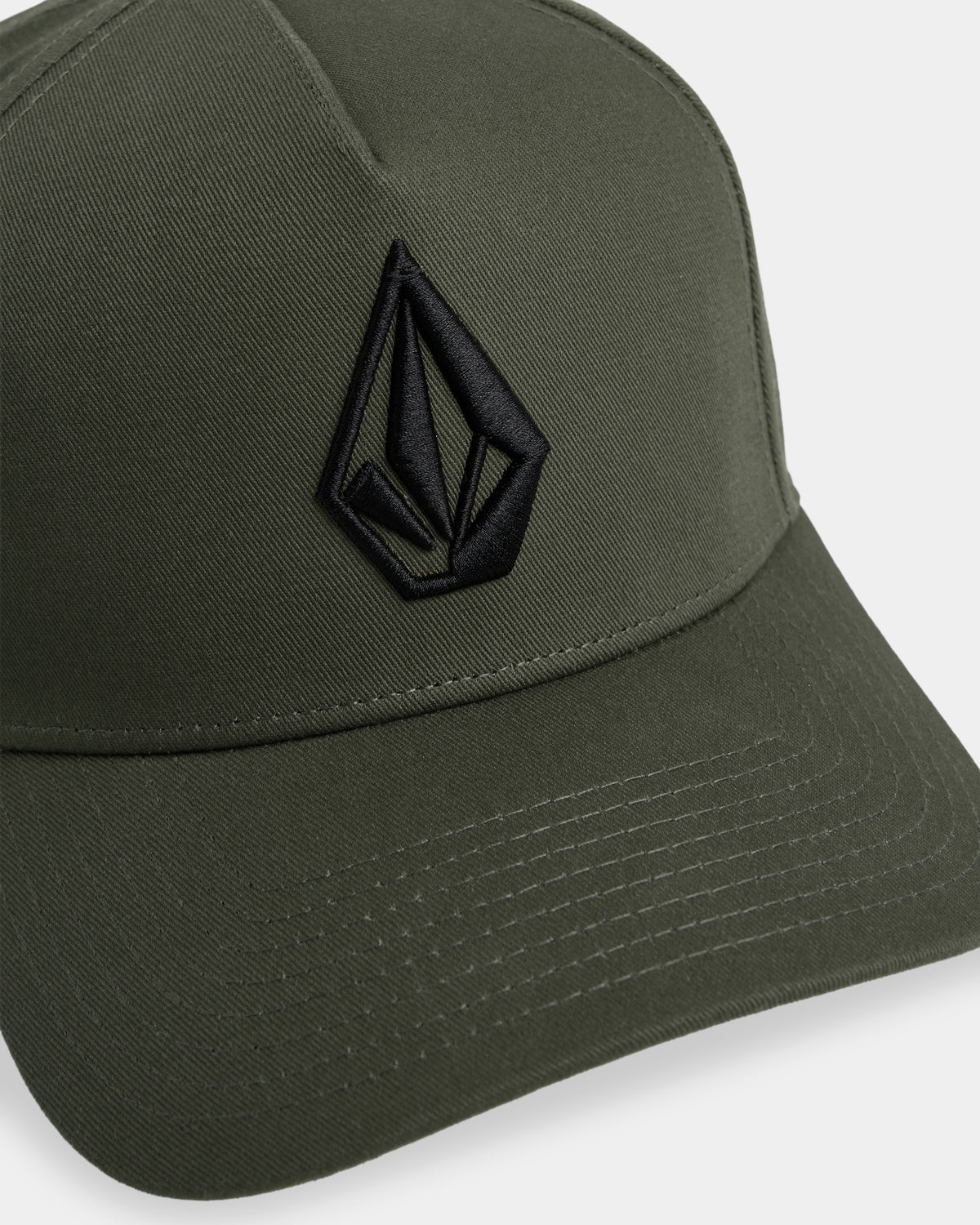 ucmha03019_volcom_sqd_dtl1