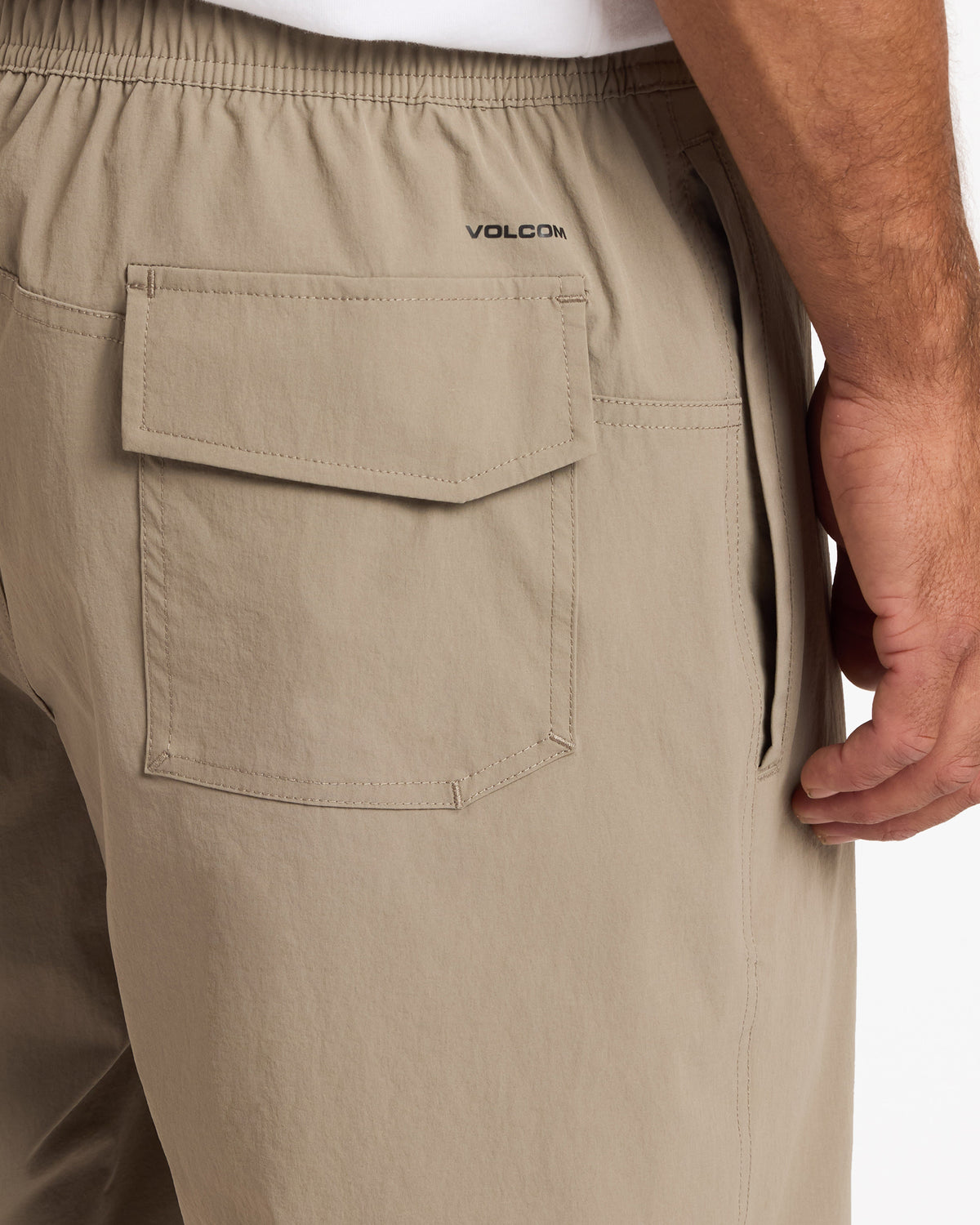 ucyhy03005_volcom_bnl_dtl1