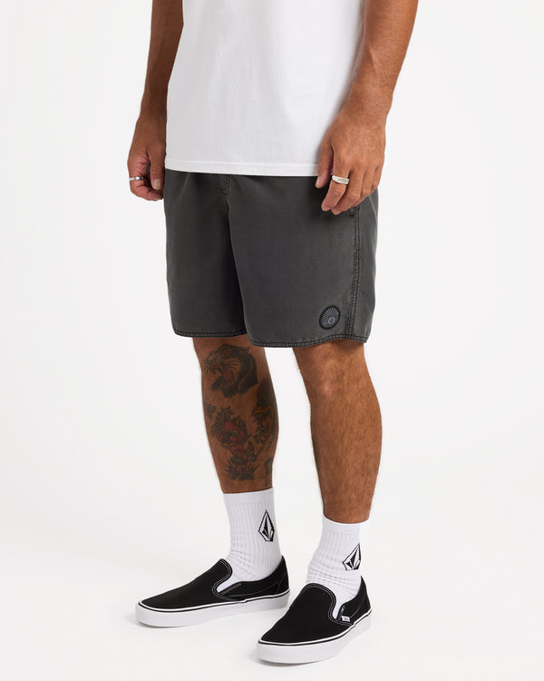 Mens Center 17