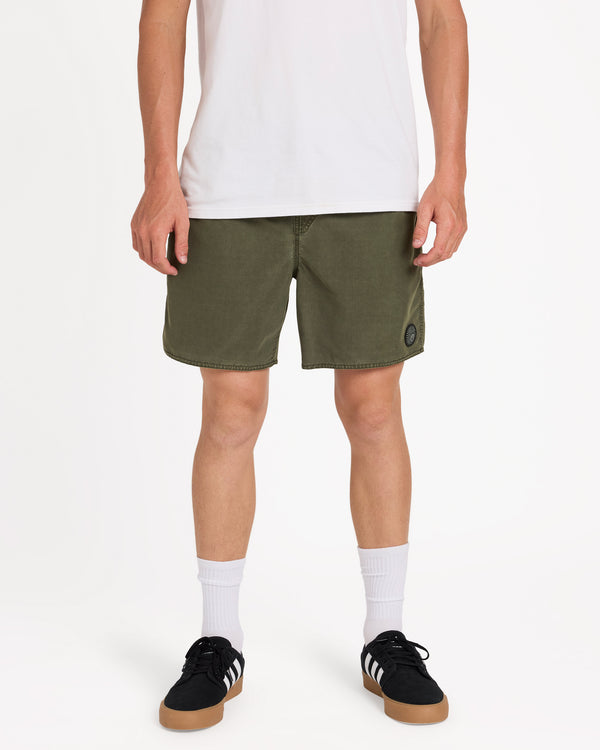 Mens Center 17