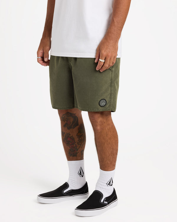 Mens Center 17