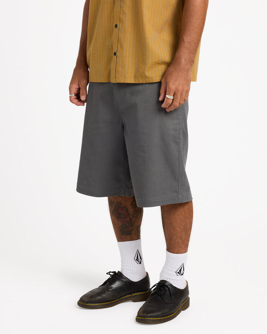 ucyws03001_volcom_pew_sd1