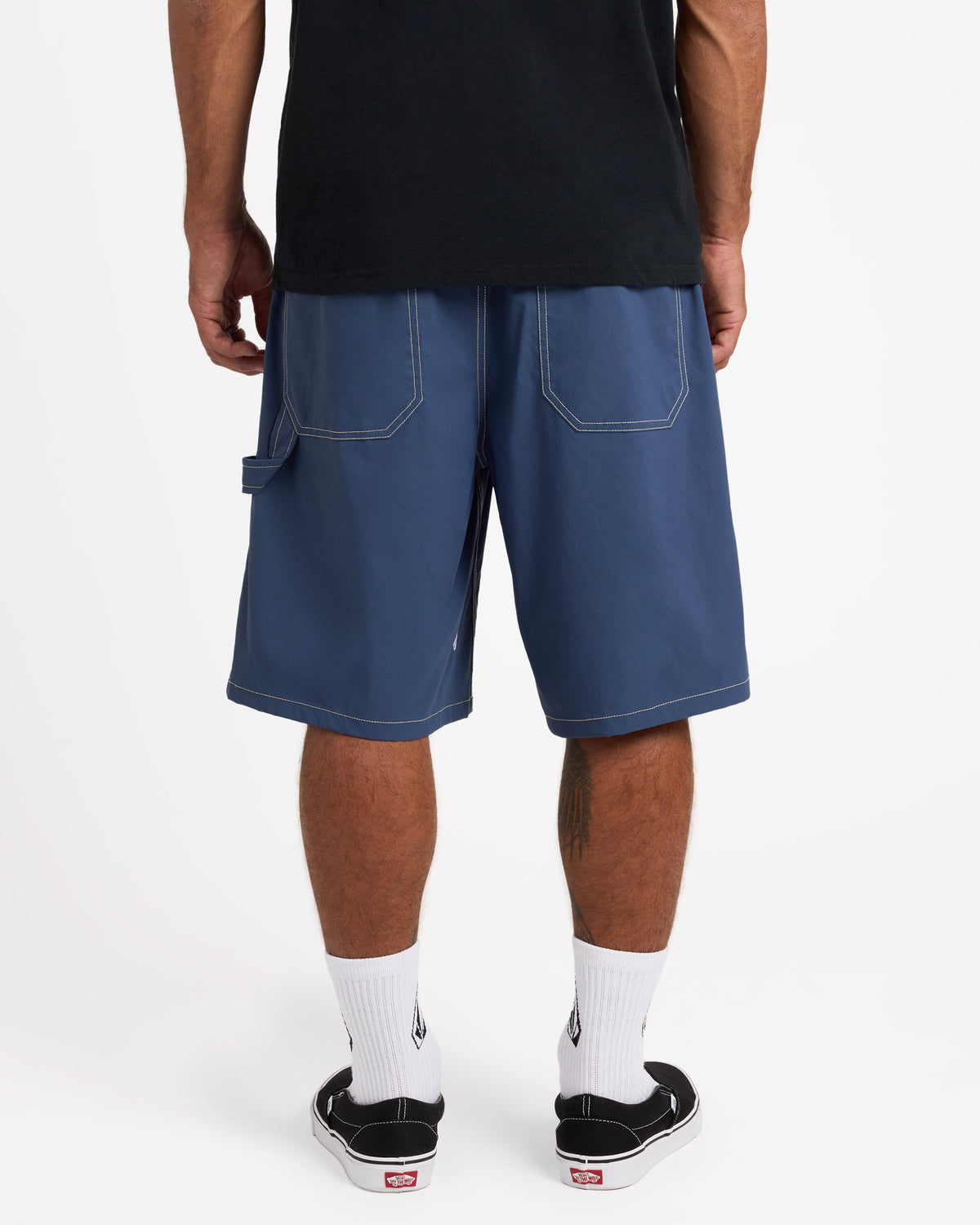 ucyws03003_volcom_lny_bck1