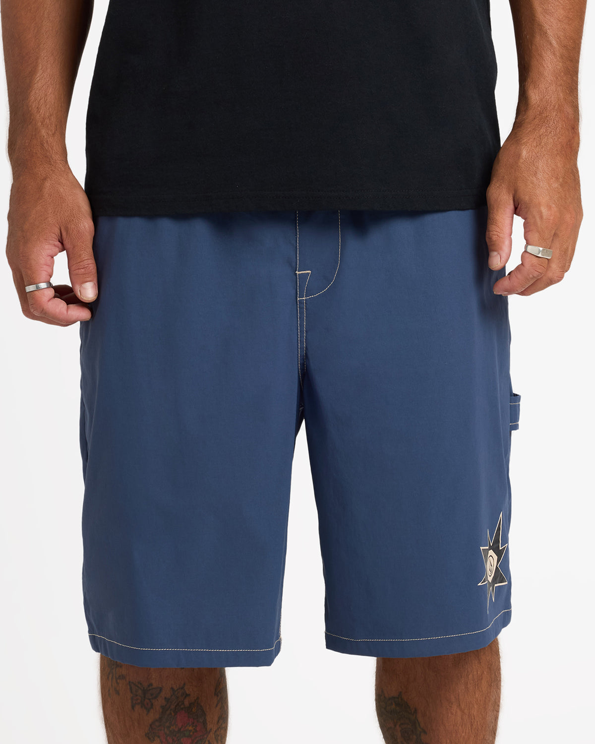 ucyws03003_volcom_lny_frt6