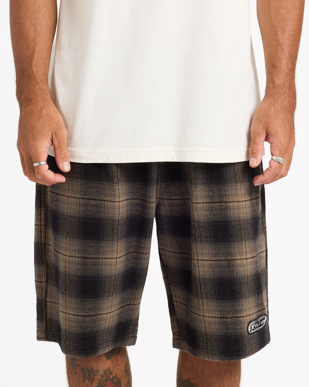 ucyws03004_volcom_eth_frt6