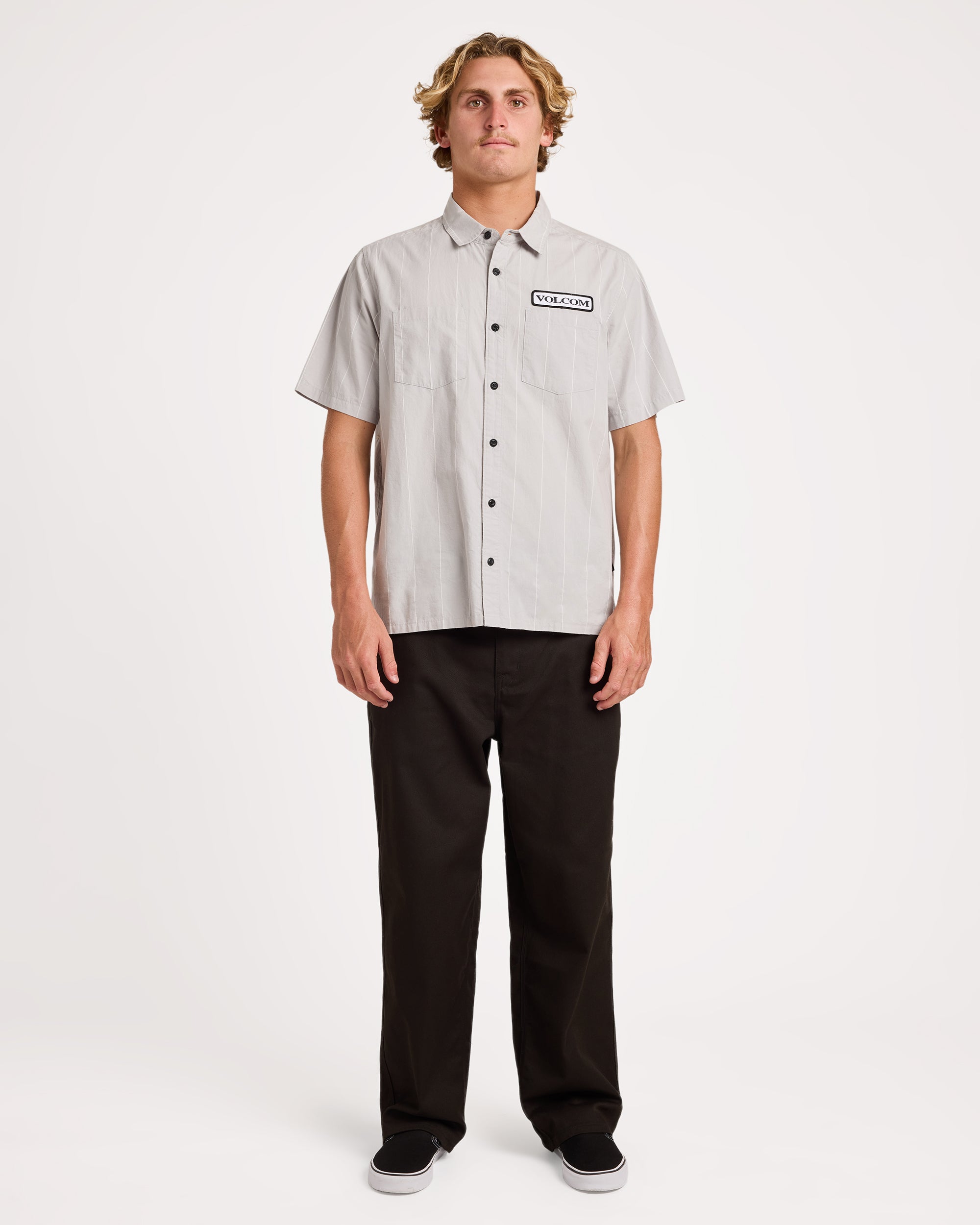 ucywt03003_volcom_twr_frt9
