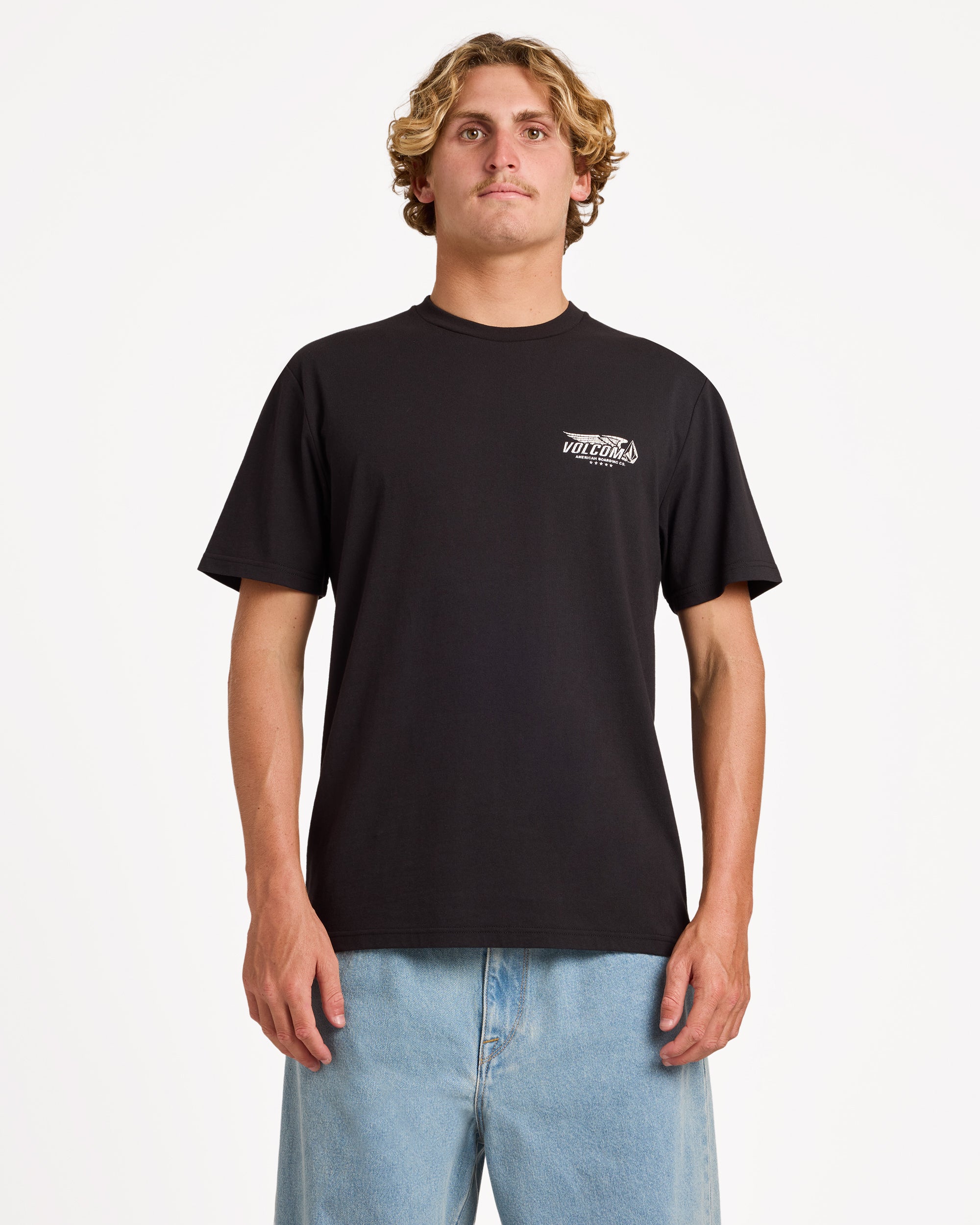ucyzt03012_volcom_blk_frt1