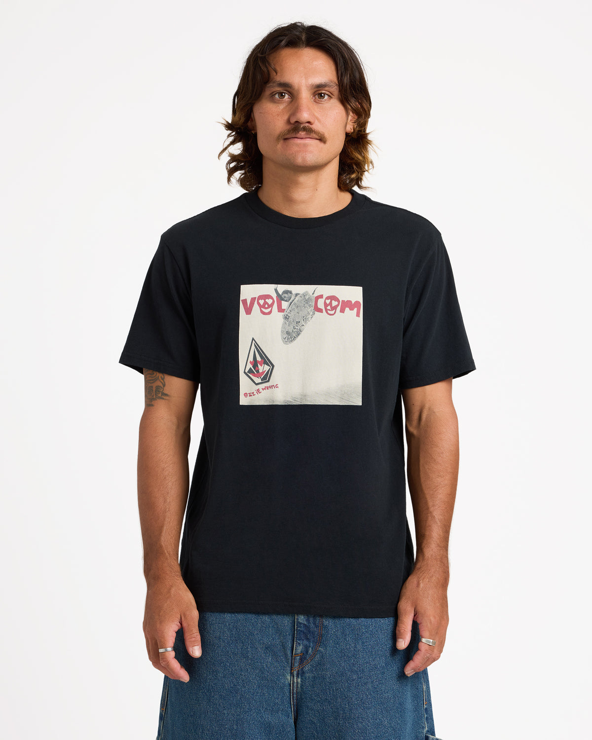 ucyzt03033_volcom_blk1_frt1