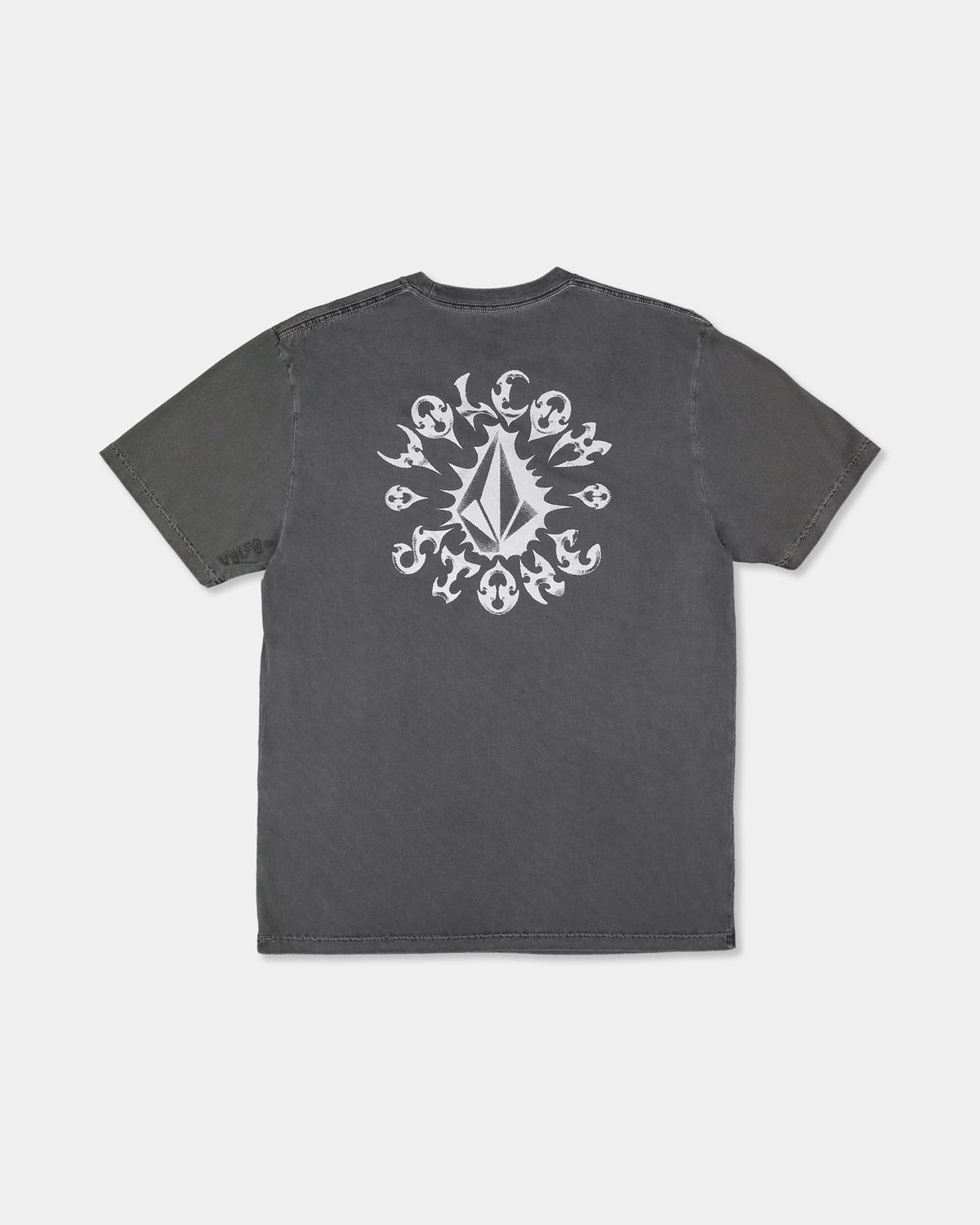 ucyzt03039_volcom_blk_bck1_flat