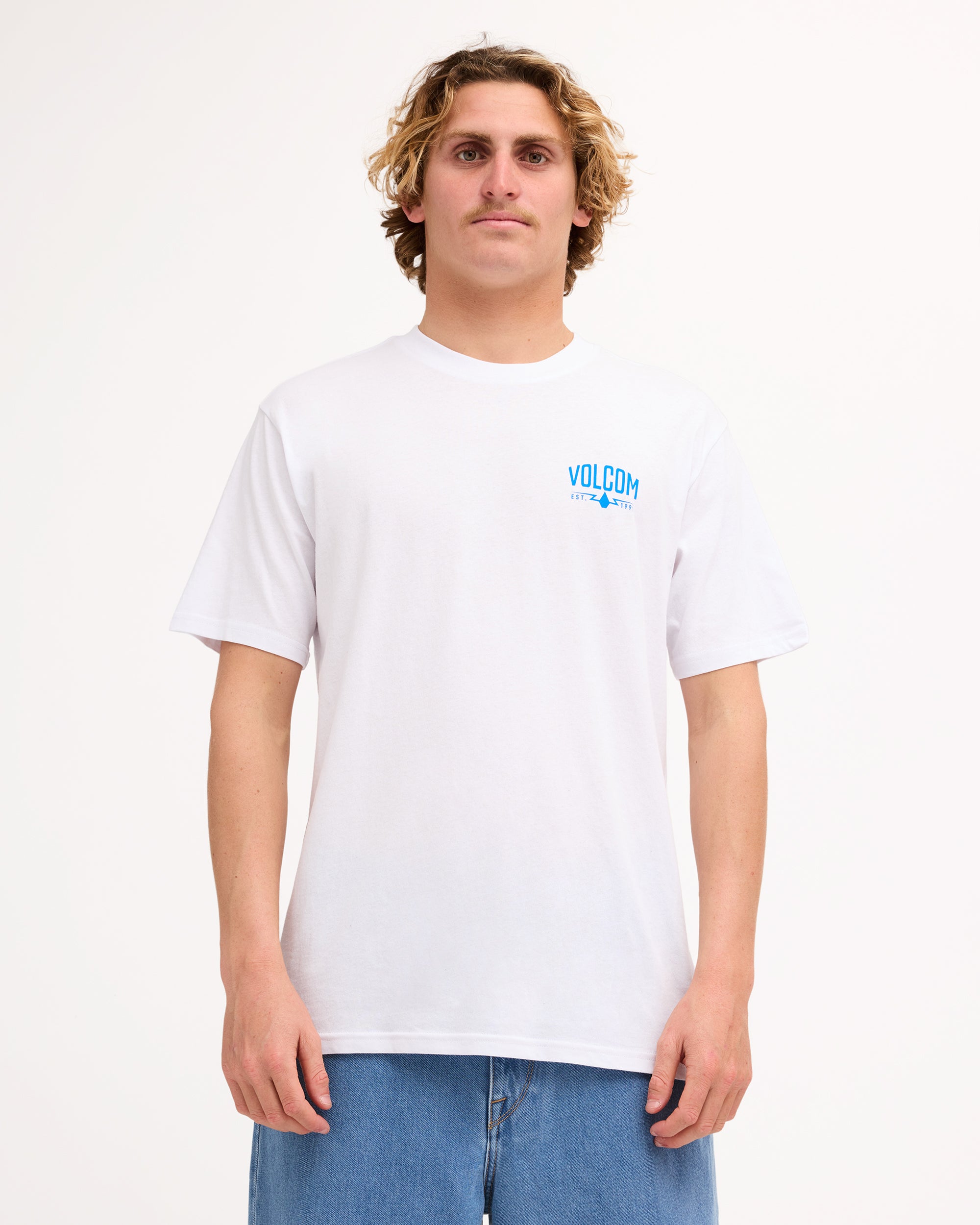 ucyzt03044_volcom_wht_frt1